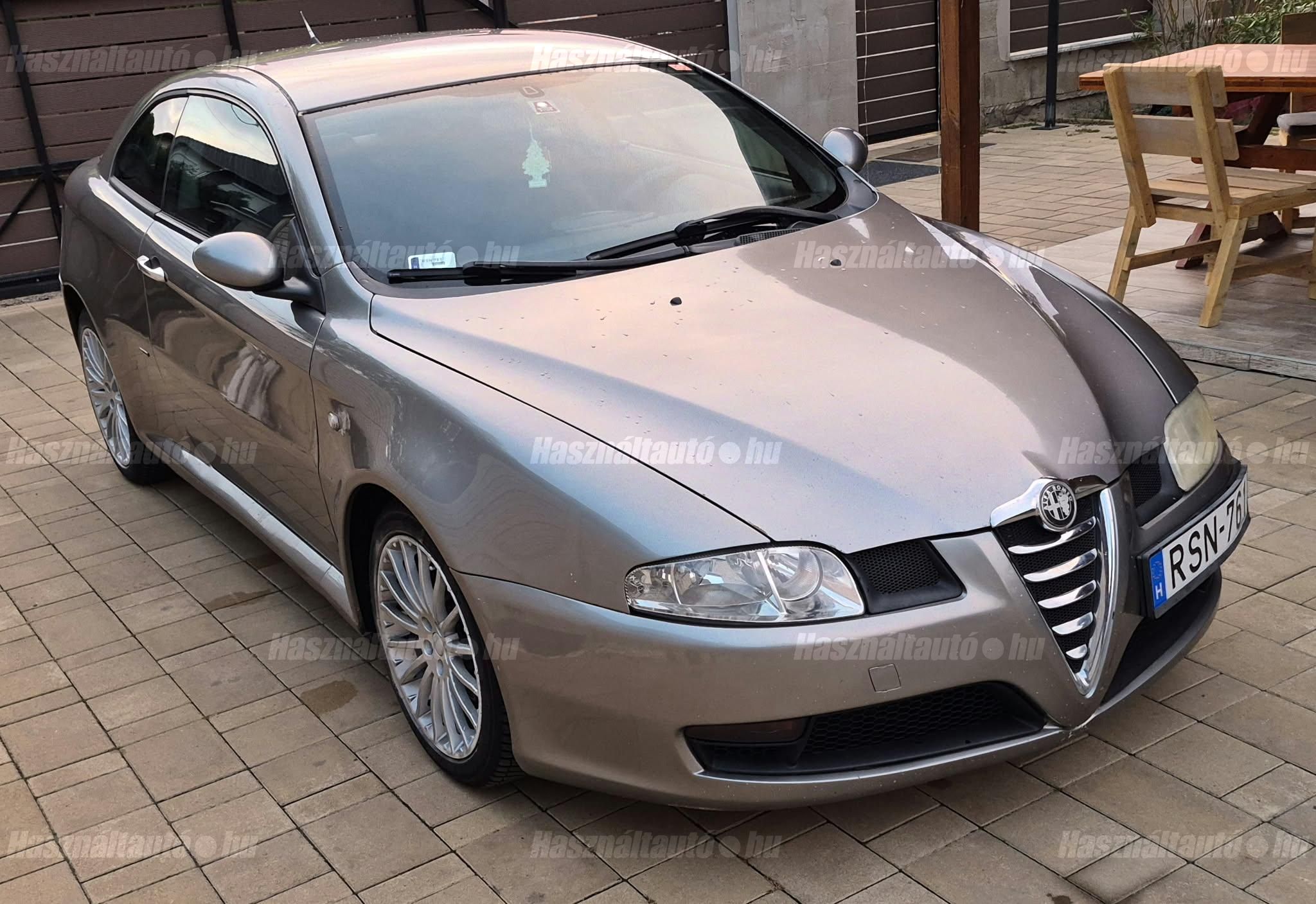 ALFA ROMEO GT 2005/3 - 1