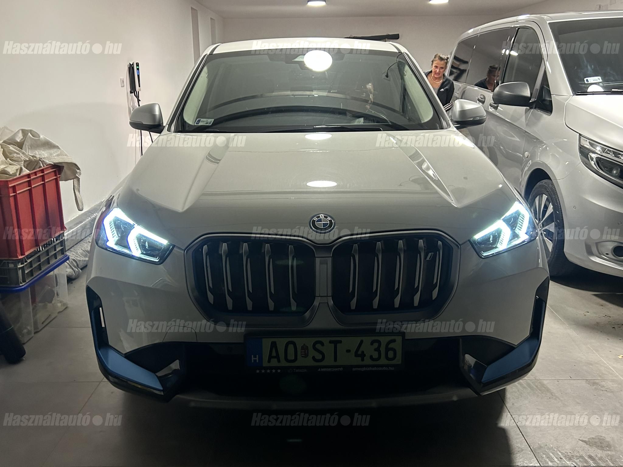 BMW IX1 2023/10 - 1