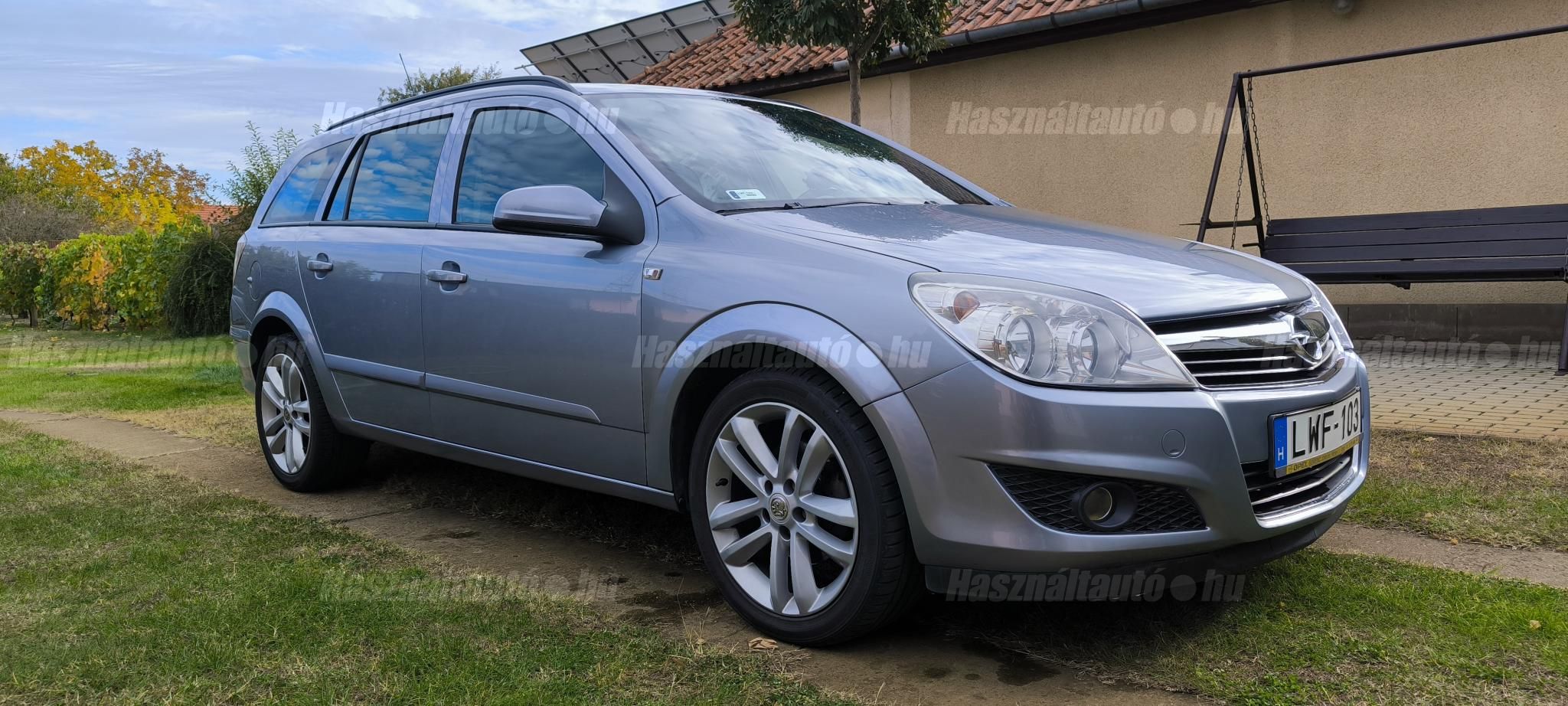 OPEL ASTRA H 2009/5 - 1