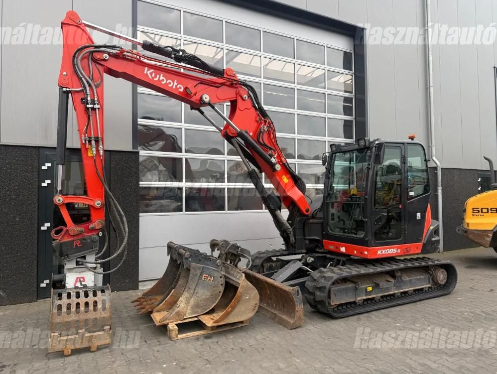 KUBOTA 2023 - 1