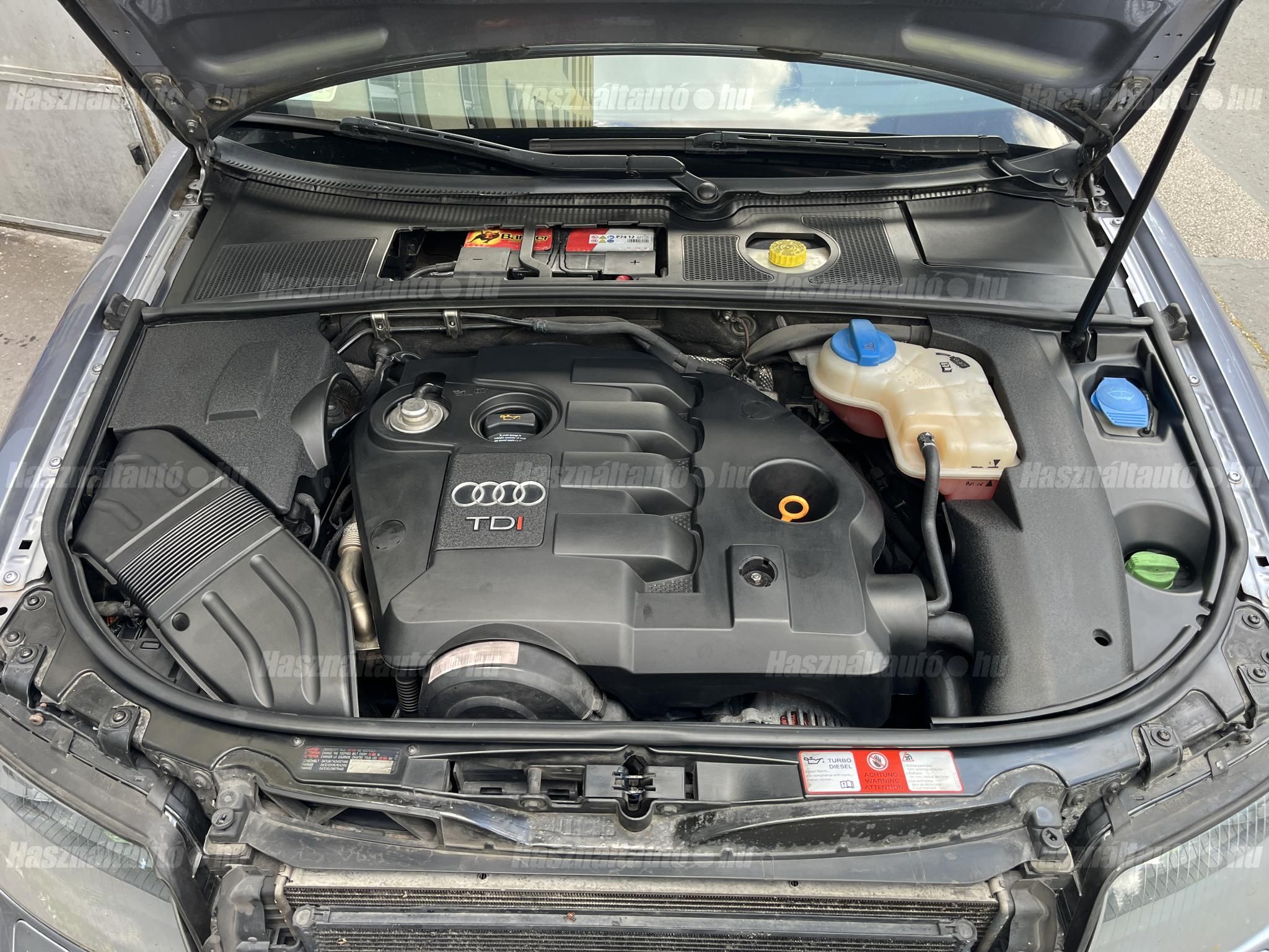 AUDI A4 2004/8 - 1
