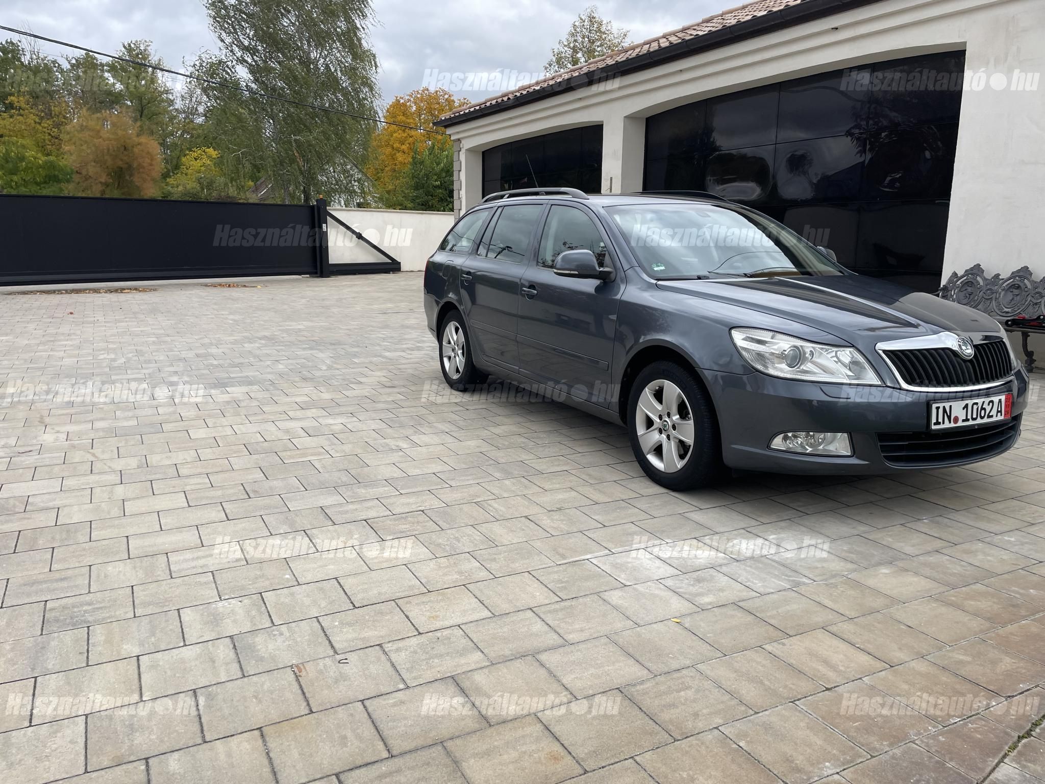 SKODA OCTAVIA 2008/8 - 1