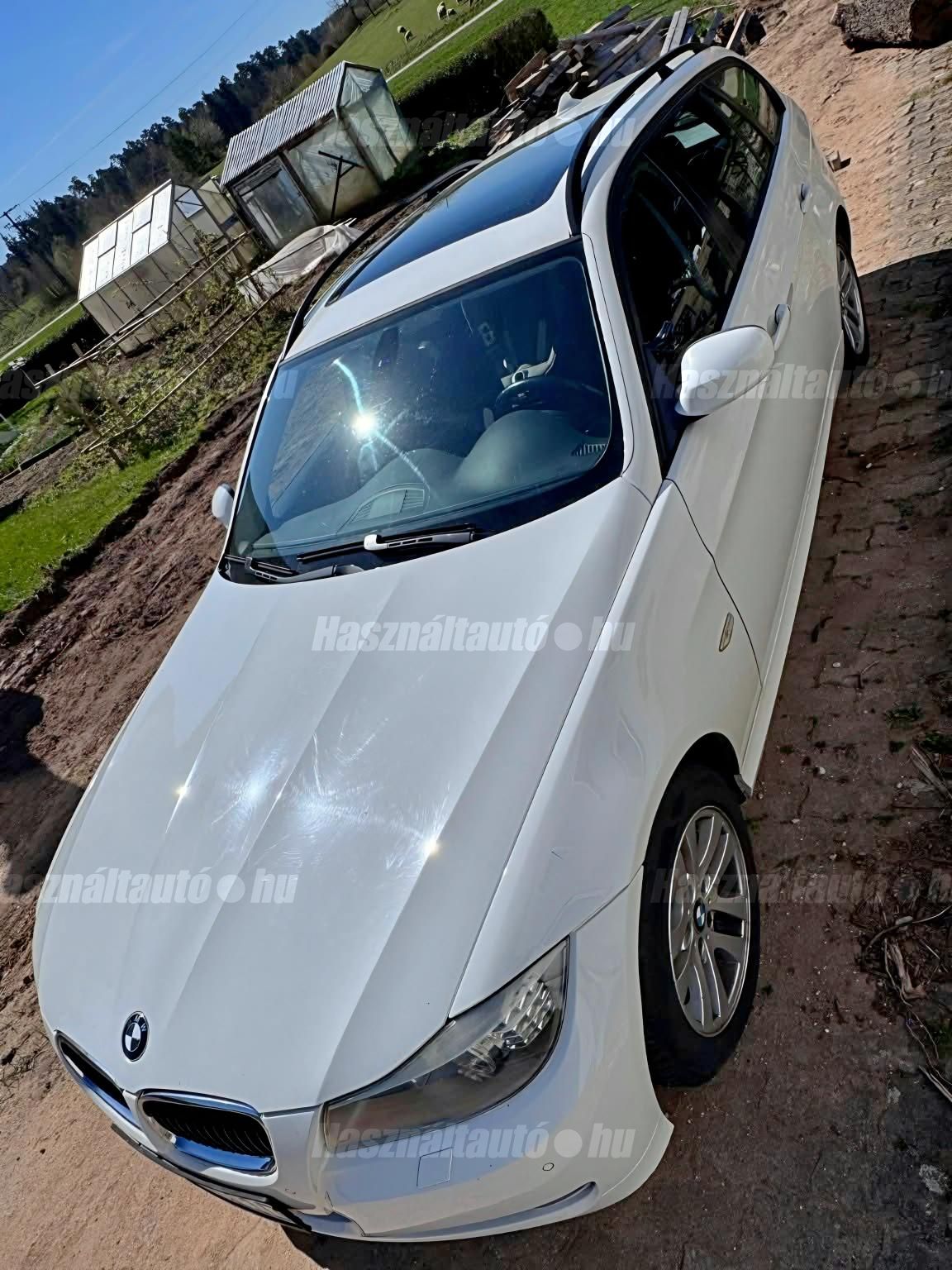 BMW 318 2009/6 - 1