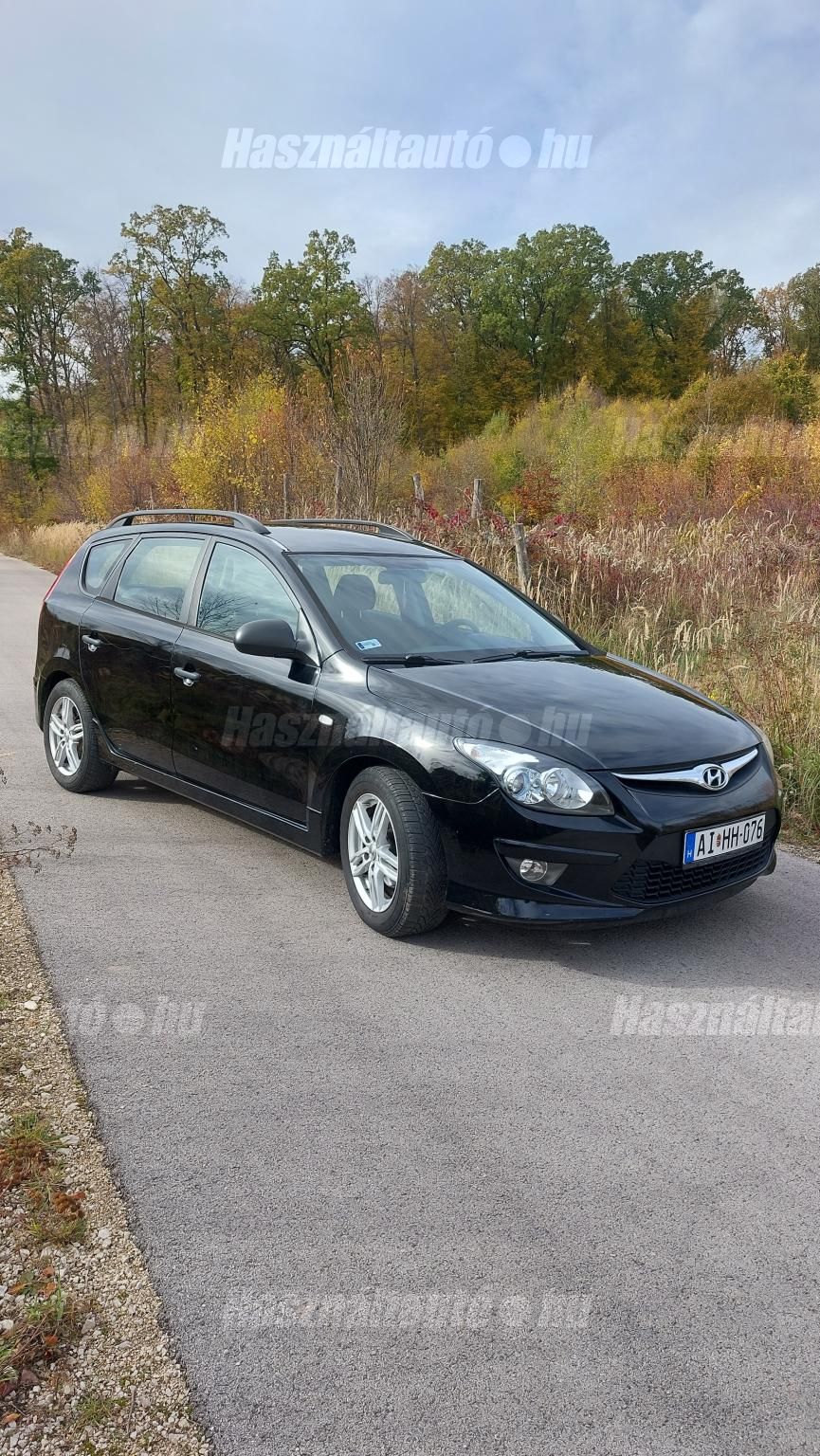 HYUNDAI I30 2011/12 - 1