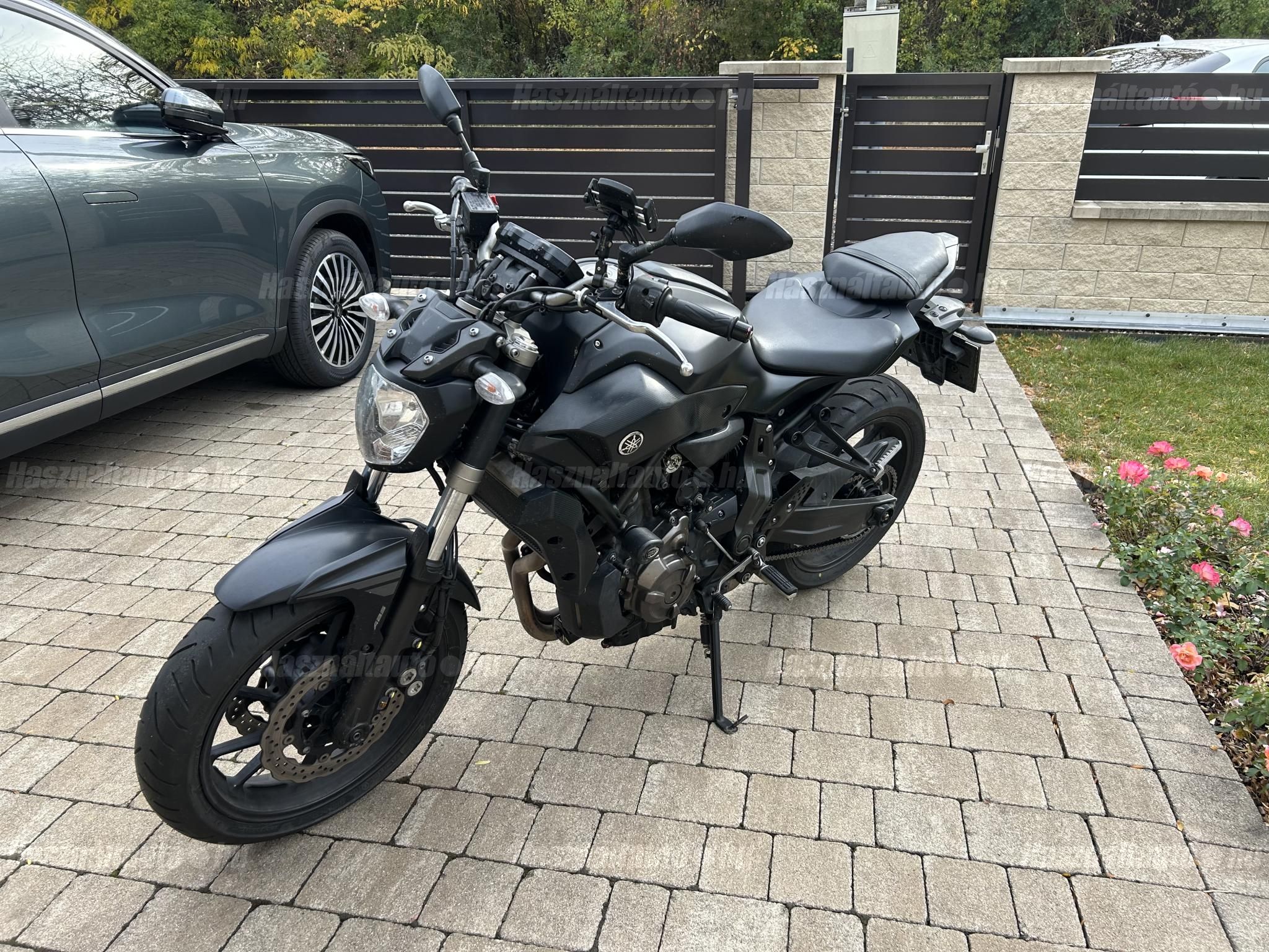 YAMAHA MT-07 2017/5 - 1