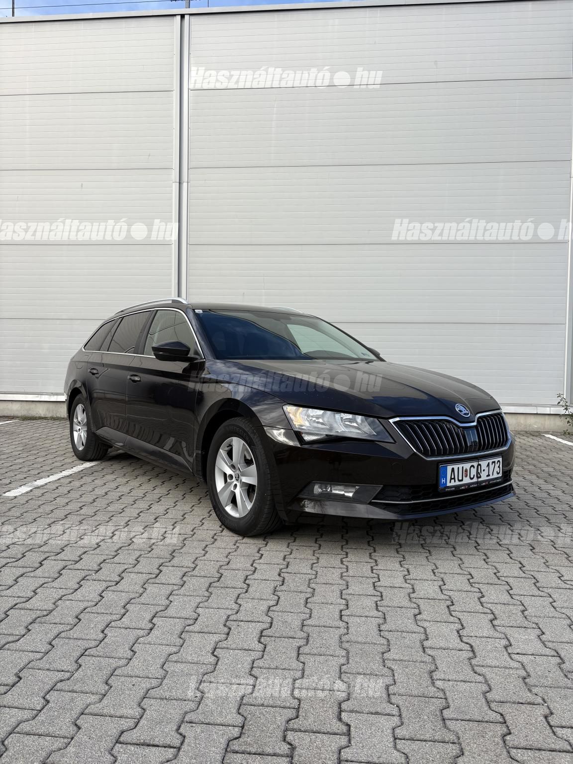SKODA SUPERB 2017/5 - 1