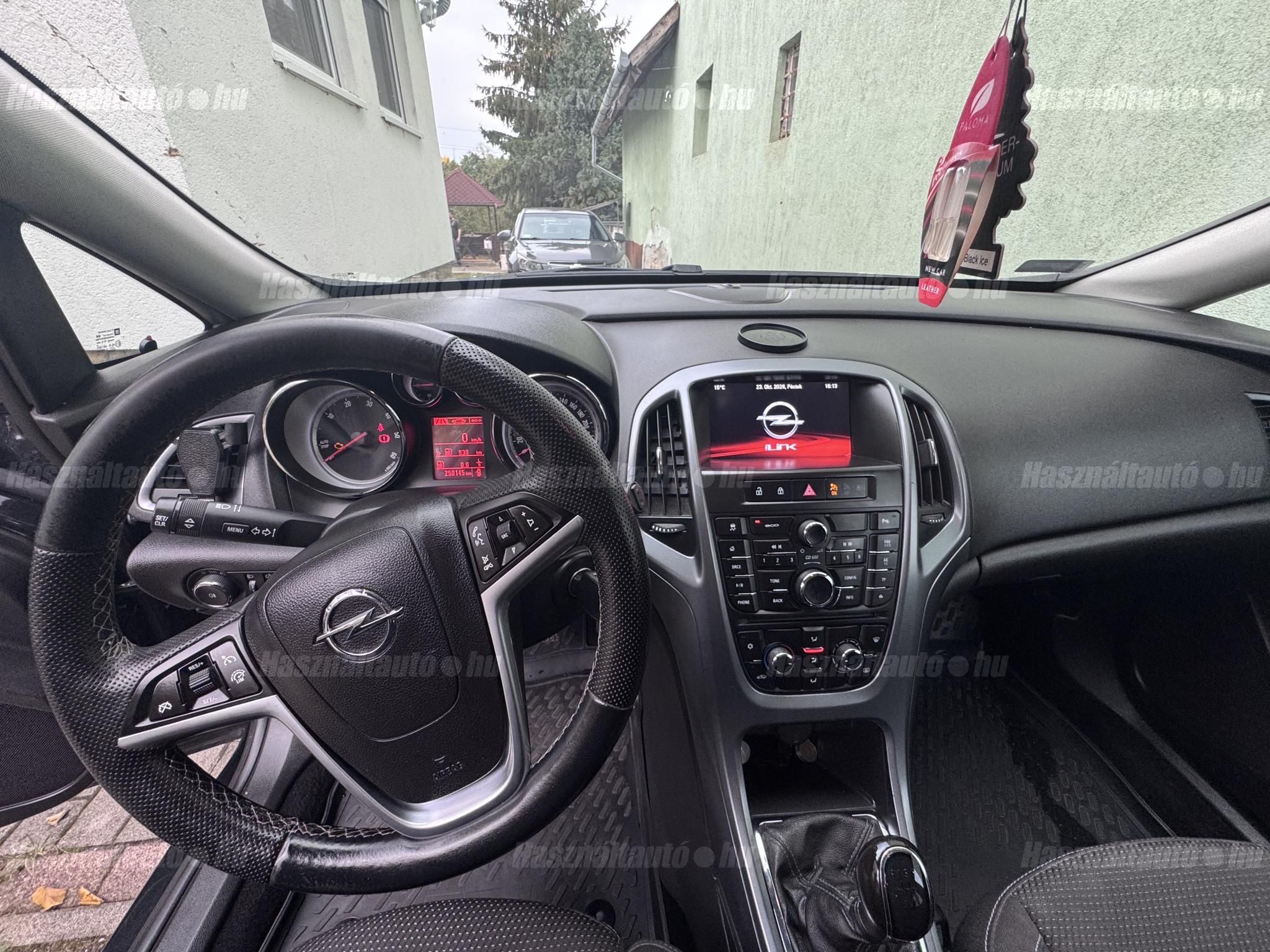 OPEL ASTRA J 2014/7 - 1
