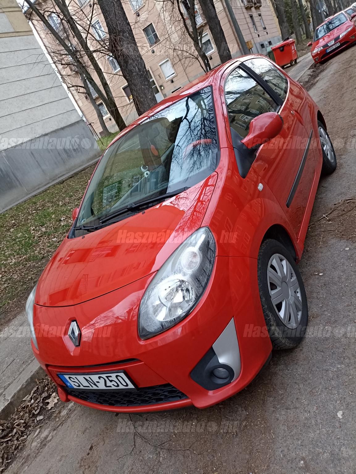 RENAULT TWINGO 2008 - 1