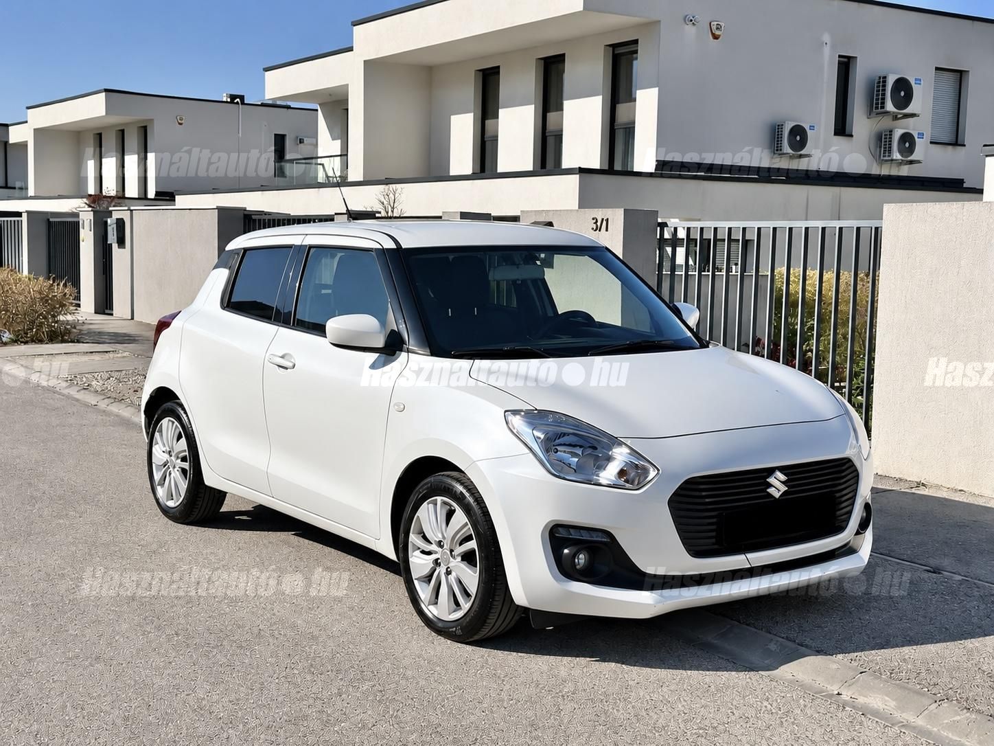 SUZUKI SWIFT 2018/4 - 1