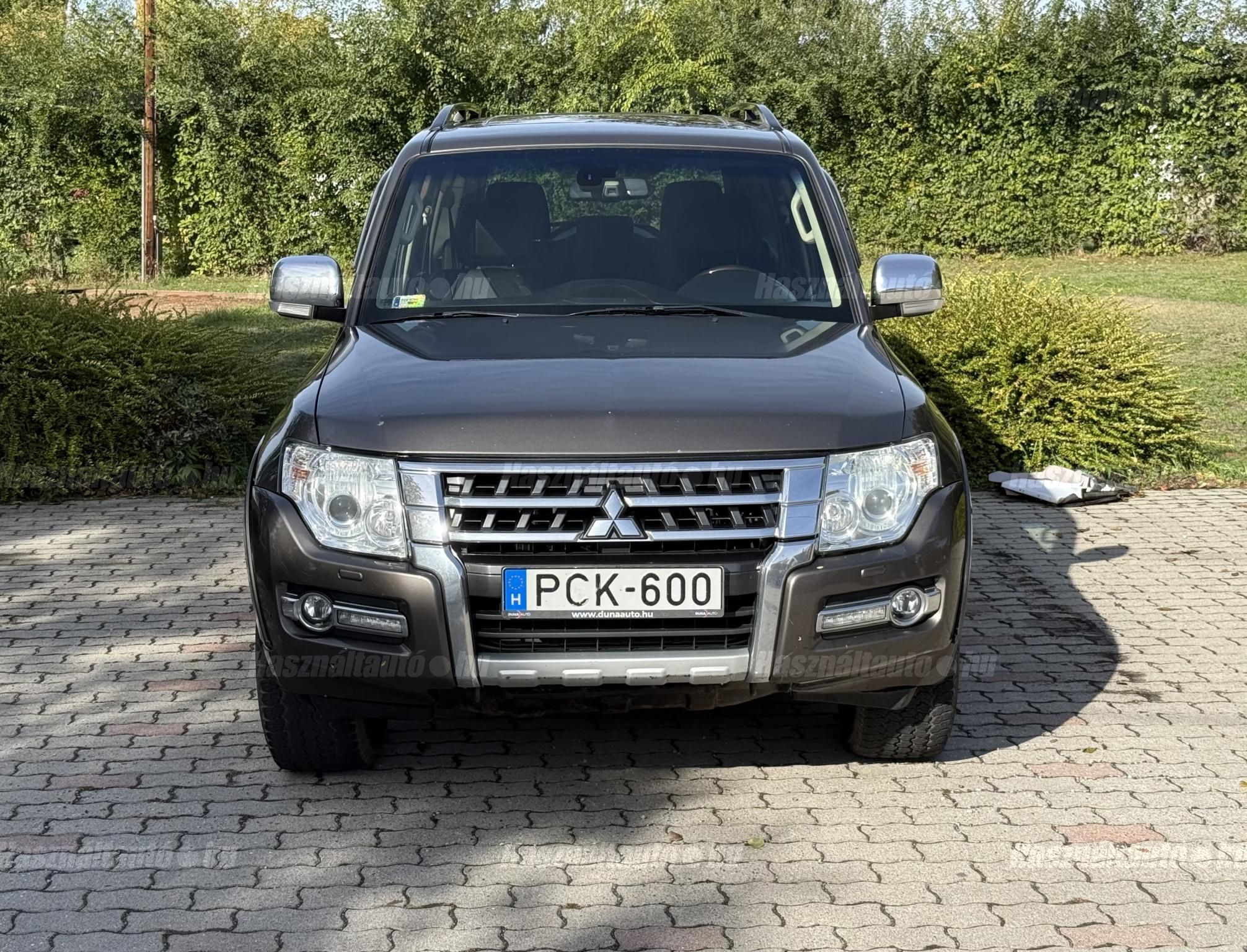 MITSUBISHI PAJERO 2016/8 - 1