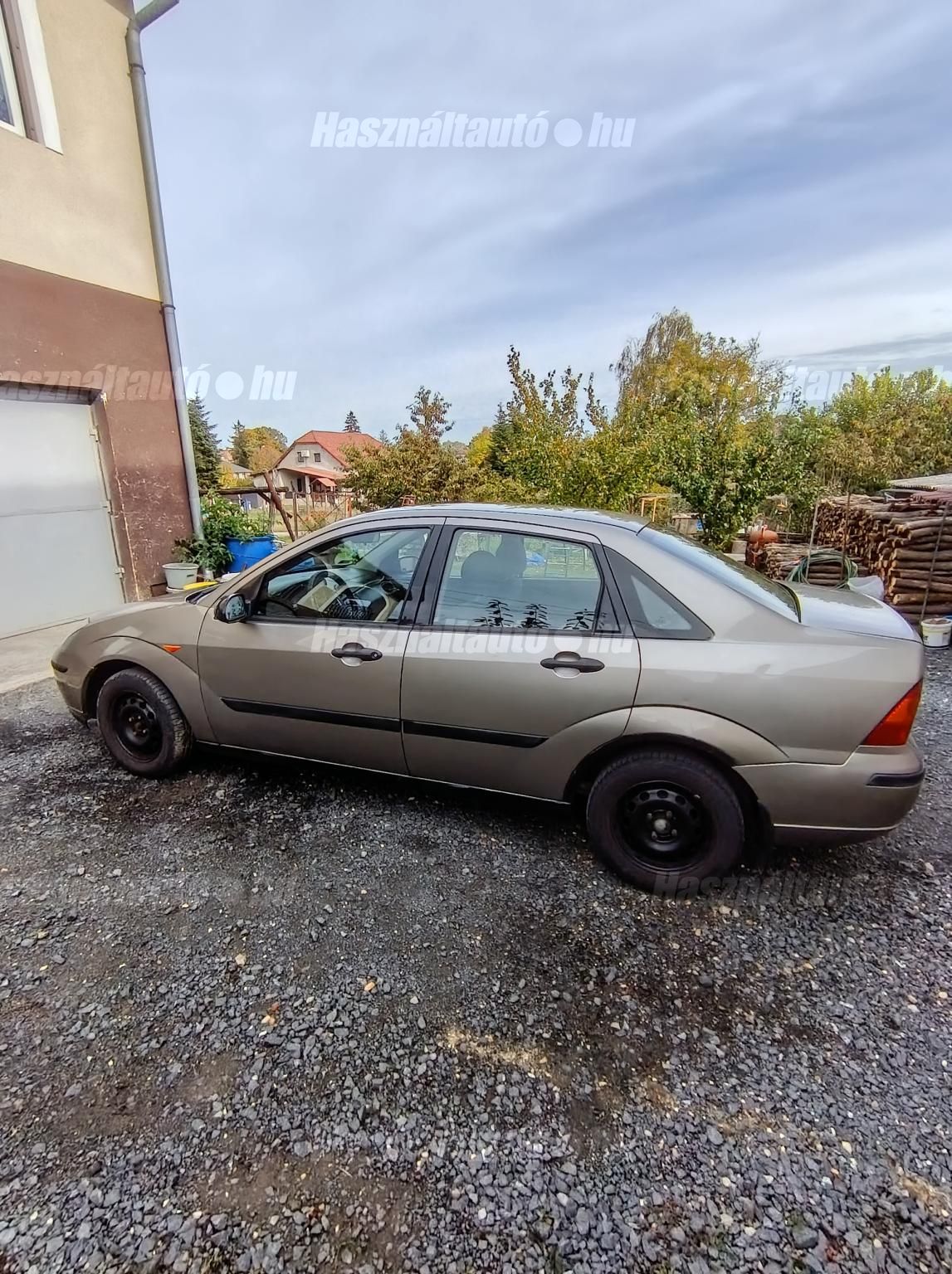 FORD FOCUS 2004/8 - 1