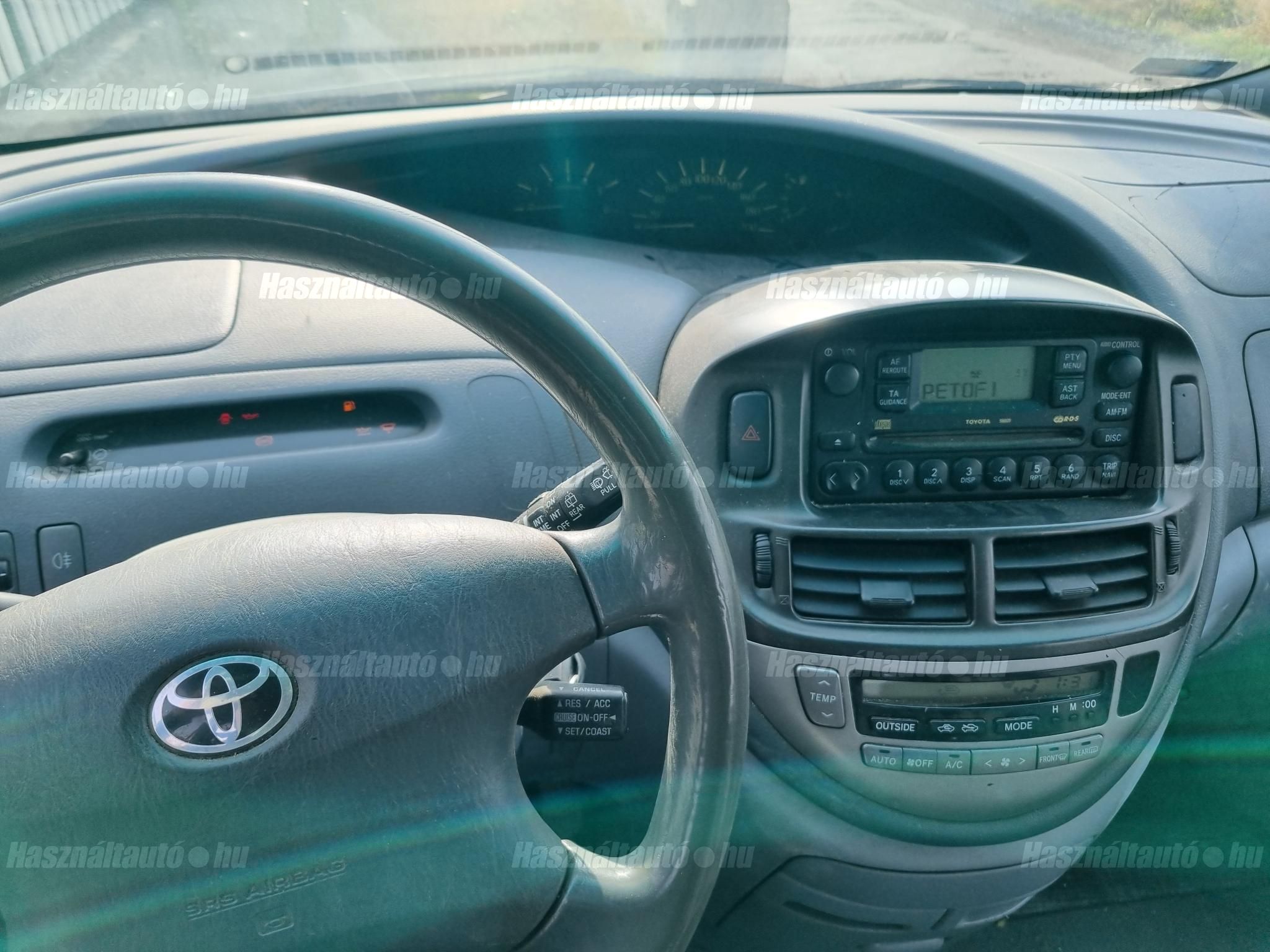 TOYOTA PREVIA 2003 - 1