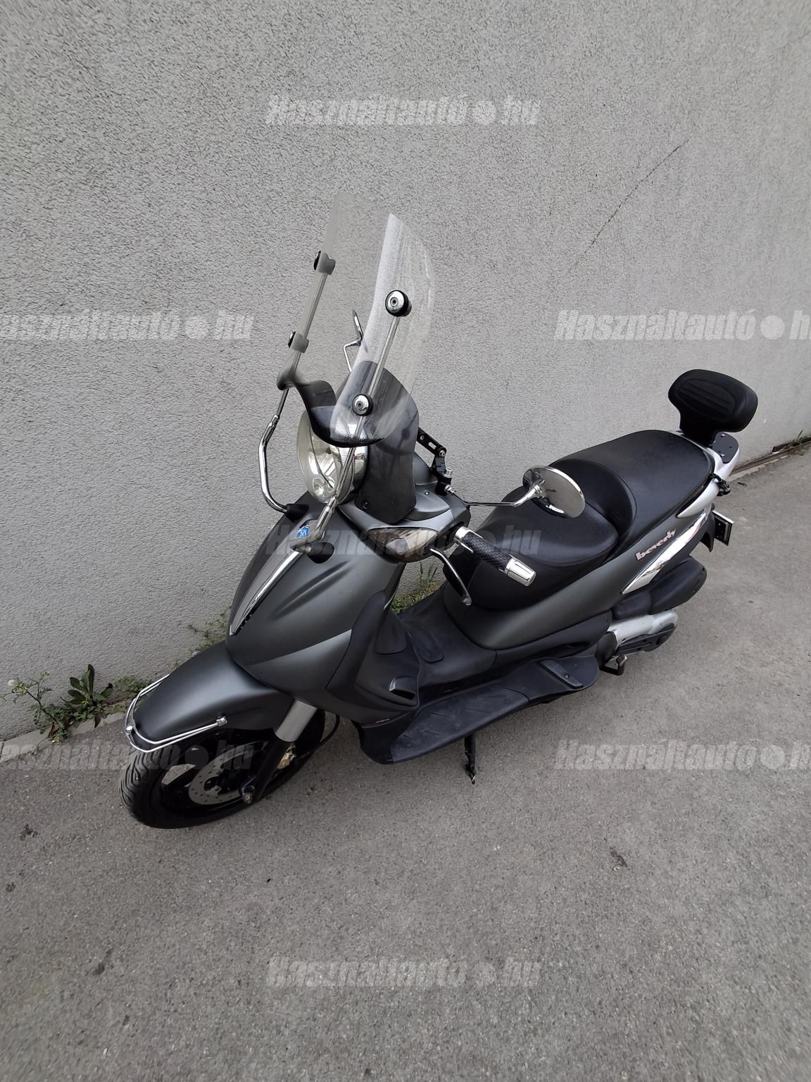 PIAGGIO BEVERLY 500 2003/7 - 1