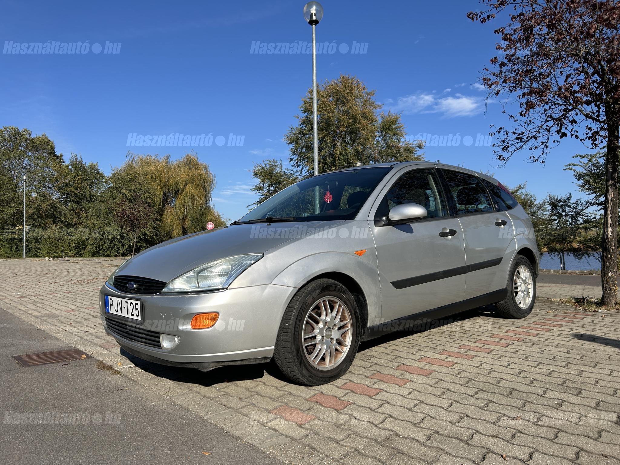 FORD FOCUS 2000/11 - 1