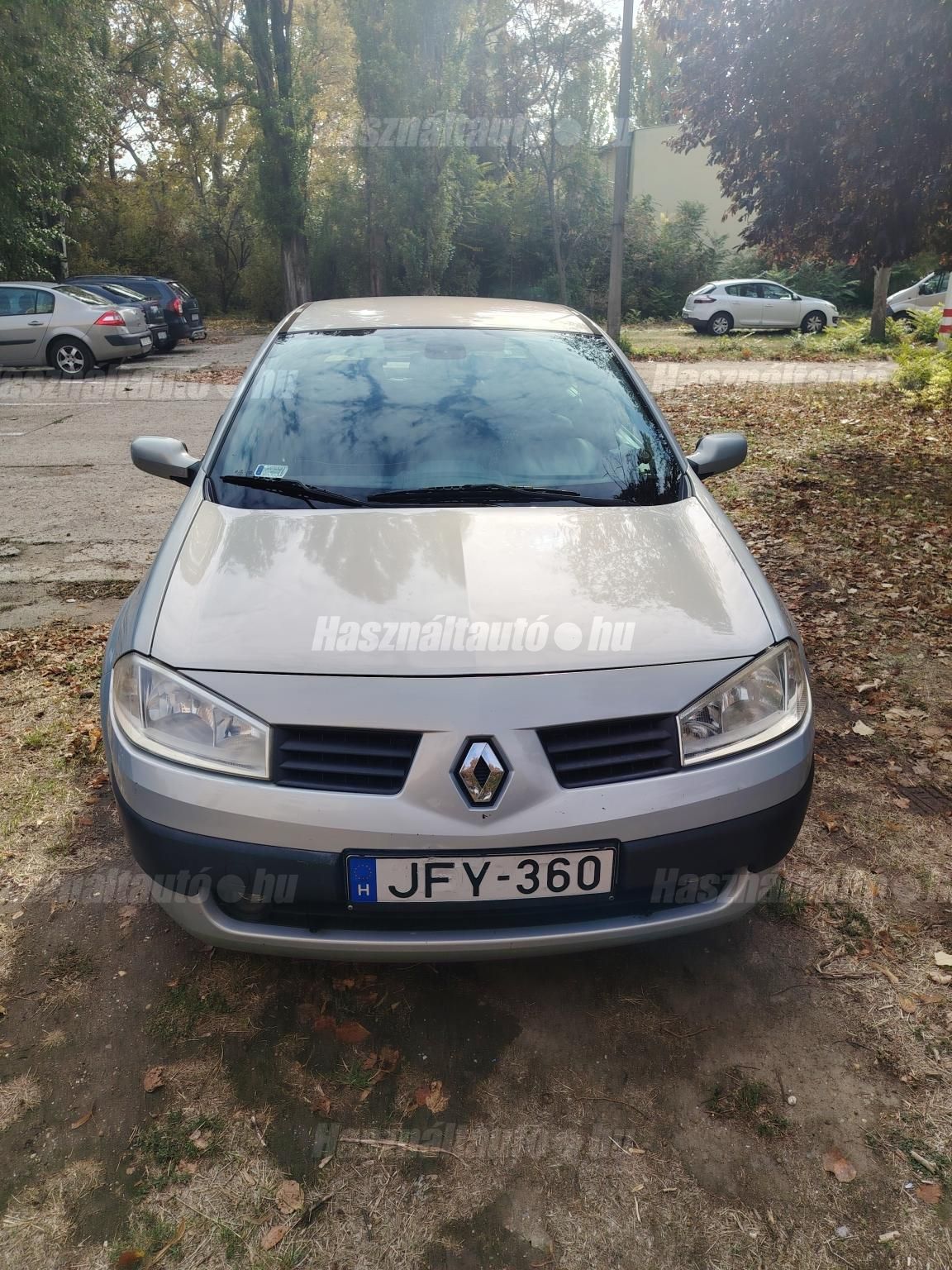 RENAULT MEGANE 2004/6 - 1