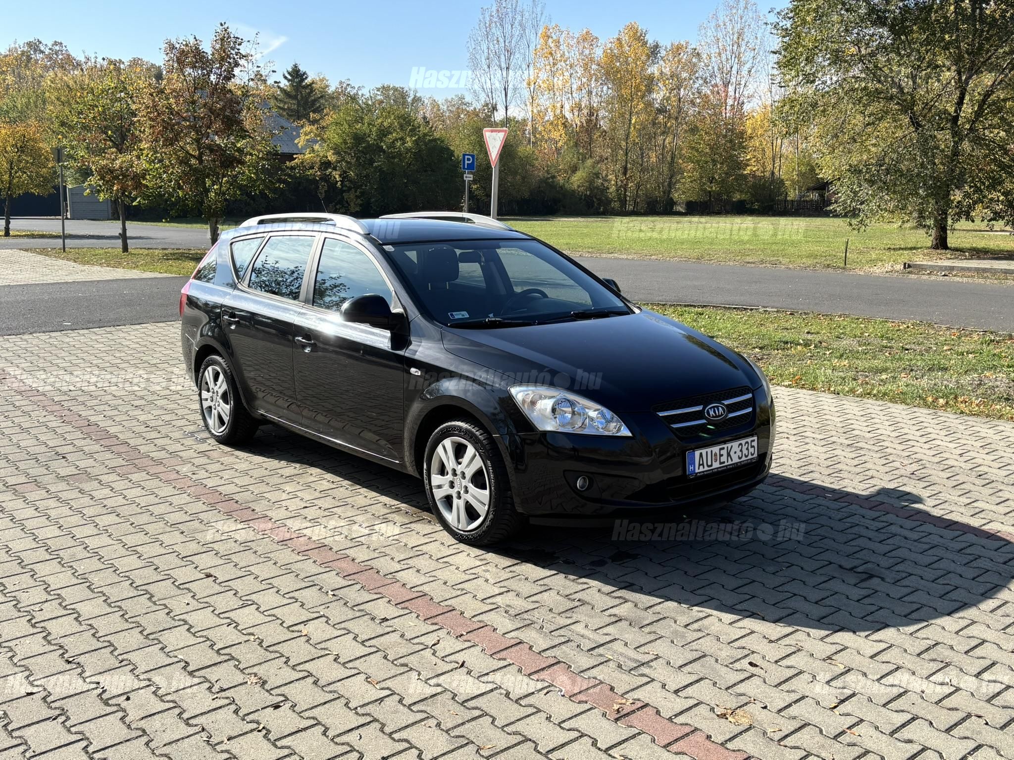 KIA CEE'D 2009/4 - 1