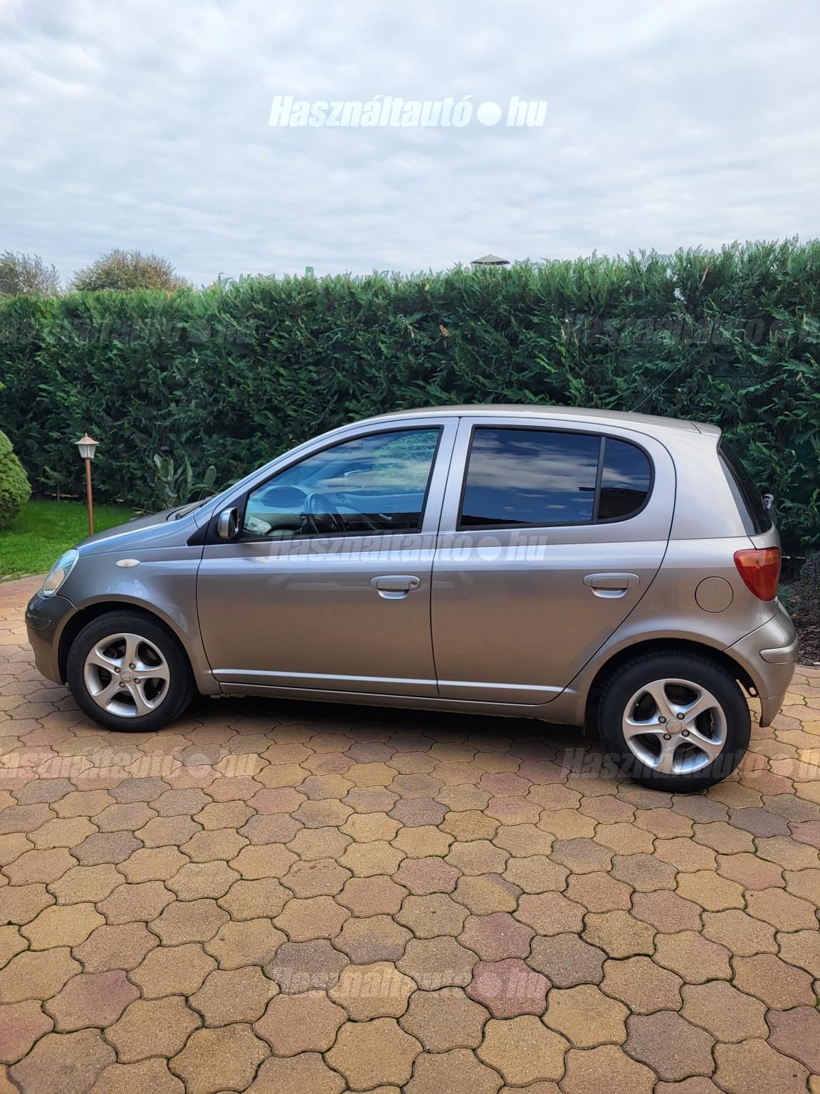 TOYOTA YARIS 2003 - 1
