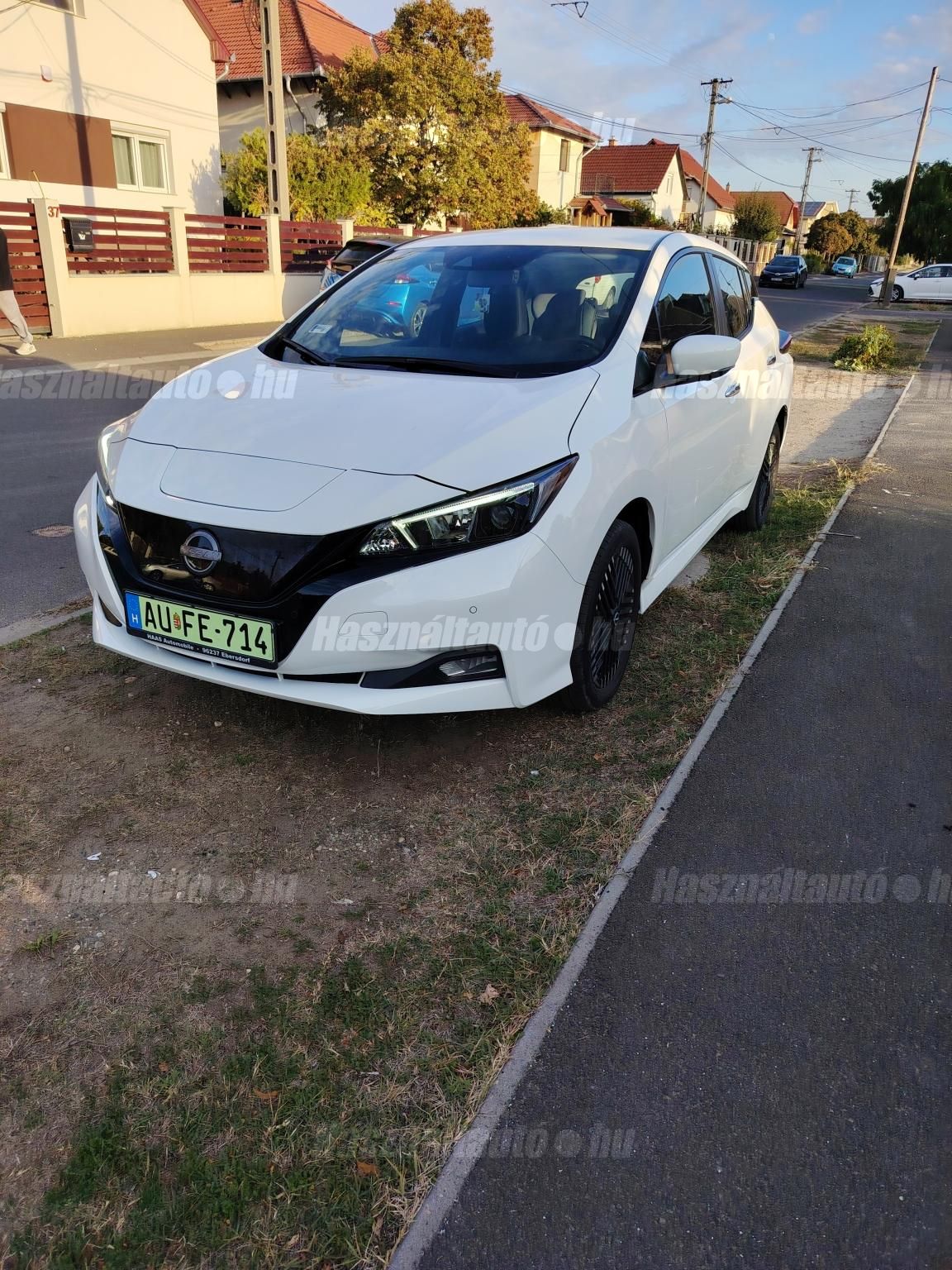 NISSAN LEAF 2022/7 - 1