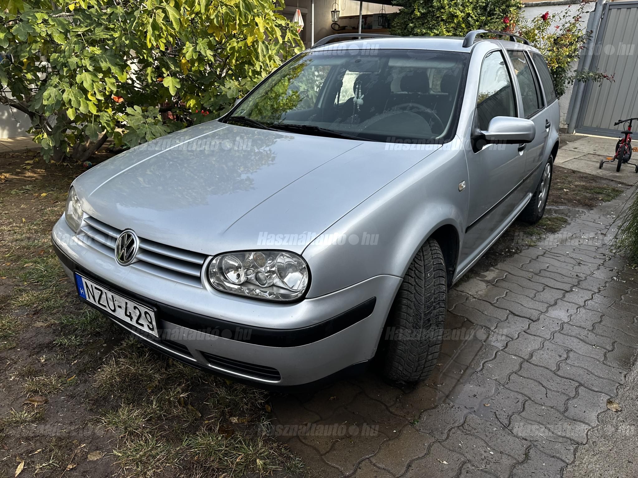 VOLKSWAGEN GOLF IV 2002/6 - 1