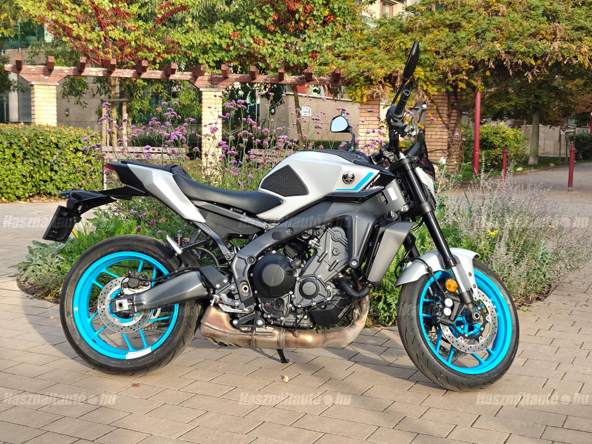 YAMAHA MT-09 2025/4 - 1