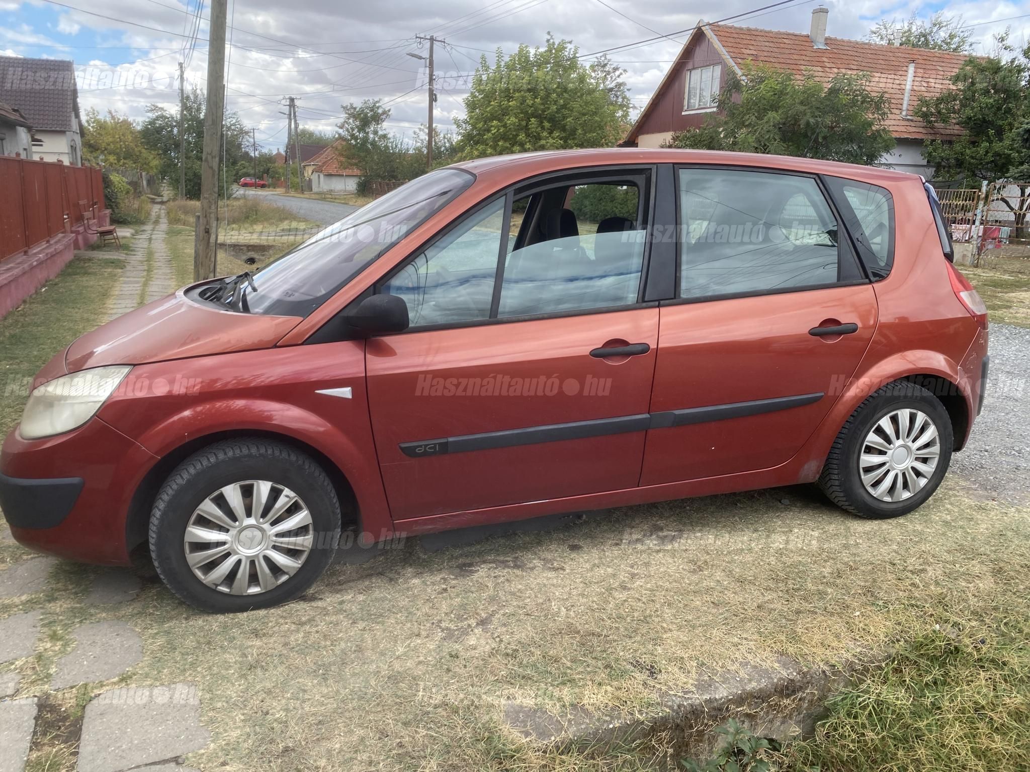 RENAULT SCENIC 2004 - 1