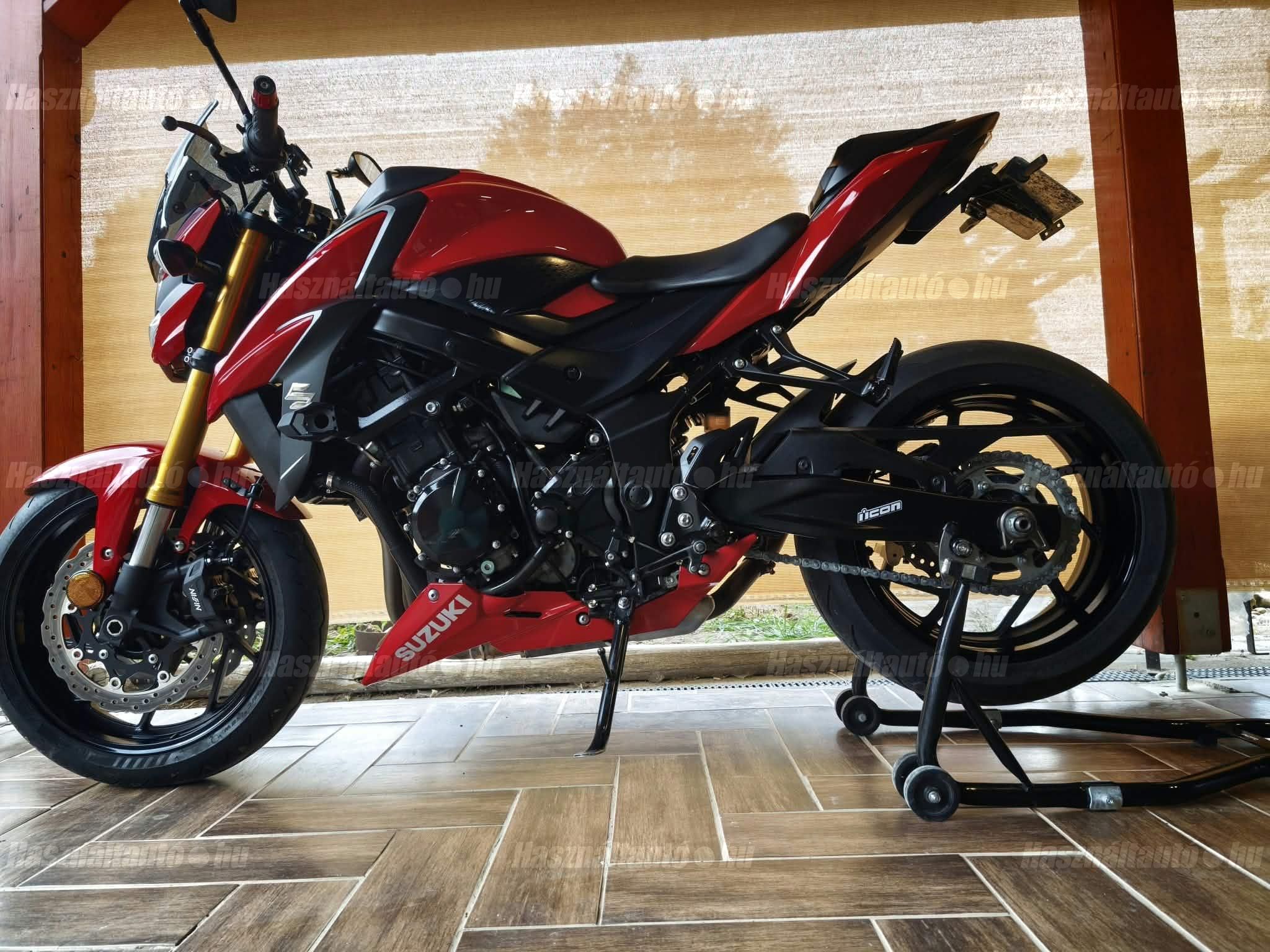 SUZUKI GSX-S 750 2017/10 - 1