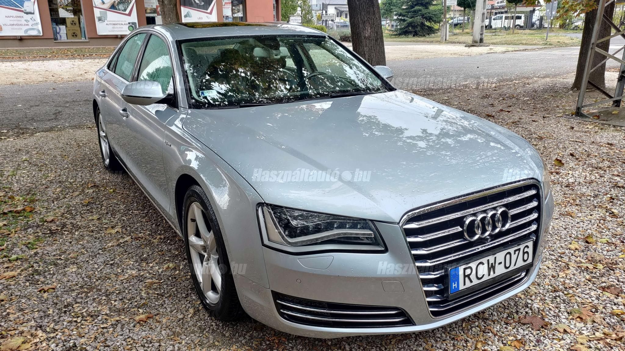 AUDI A8 2012/10 - 1
