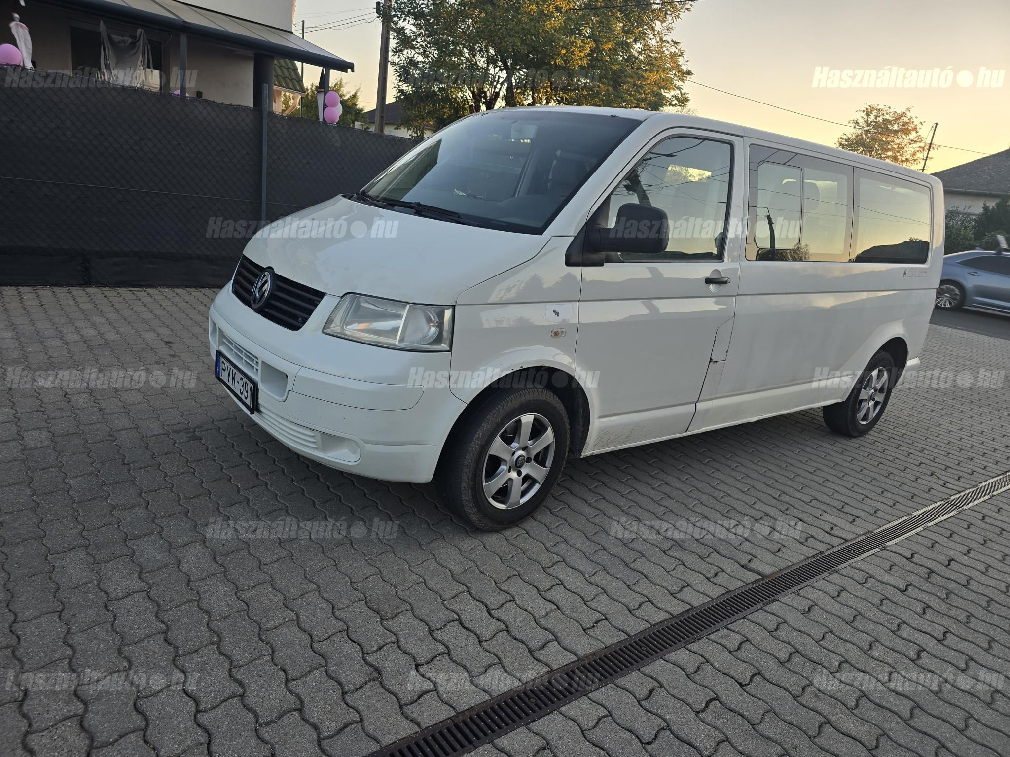 VOLKSWAGEN TRANSPORTER T5 2004 - 1