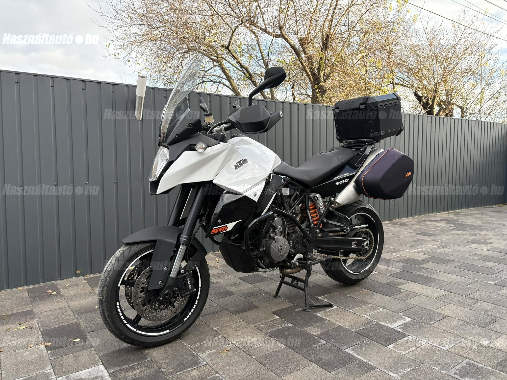 KTM 990 SUPERMOTO 2011/6 - 1