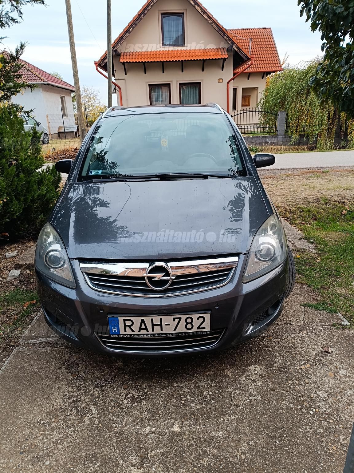 OPEL ZAFIRA B 2009 - 1