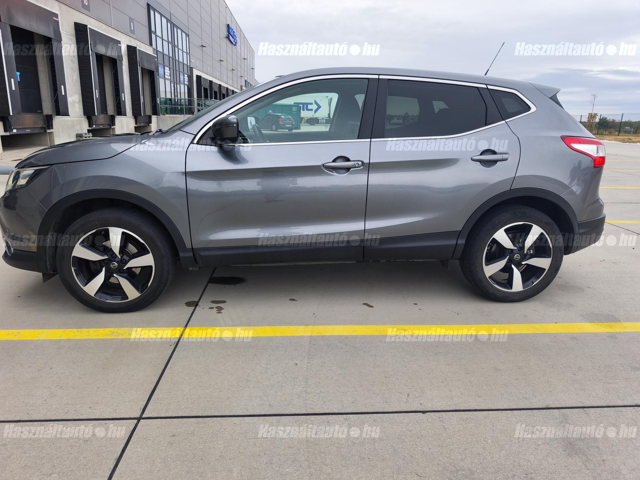 NISSAN QASHQAI 2015/10 - 1