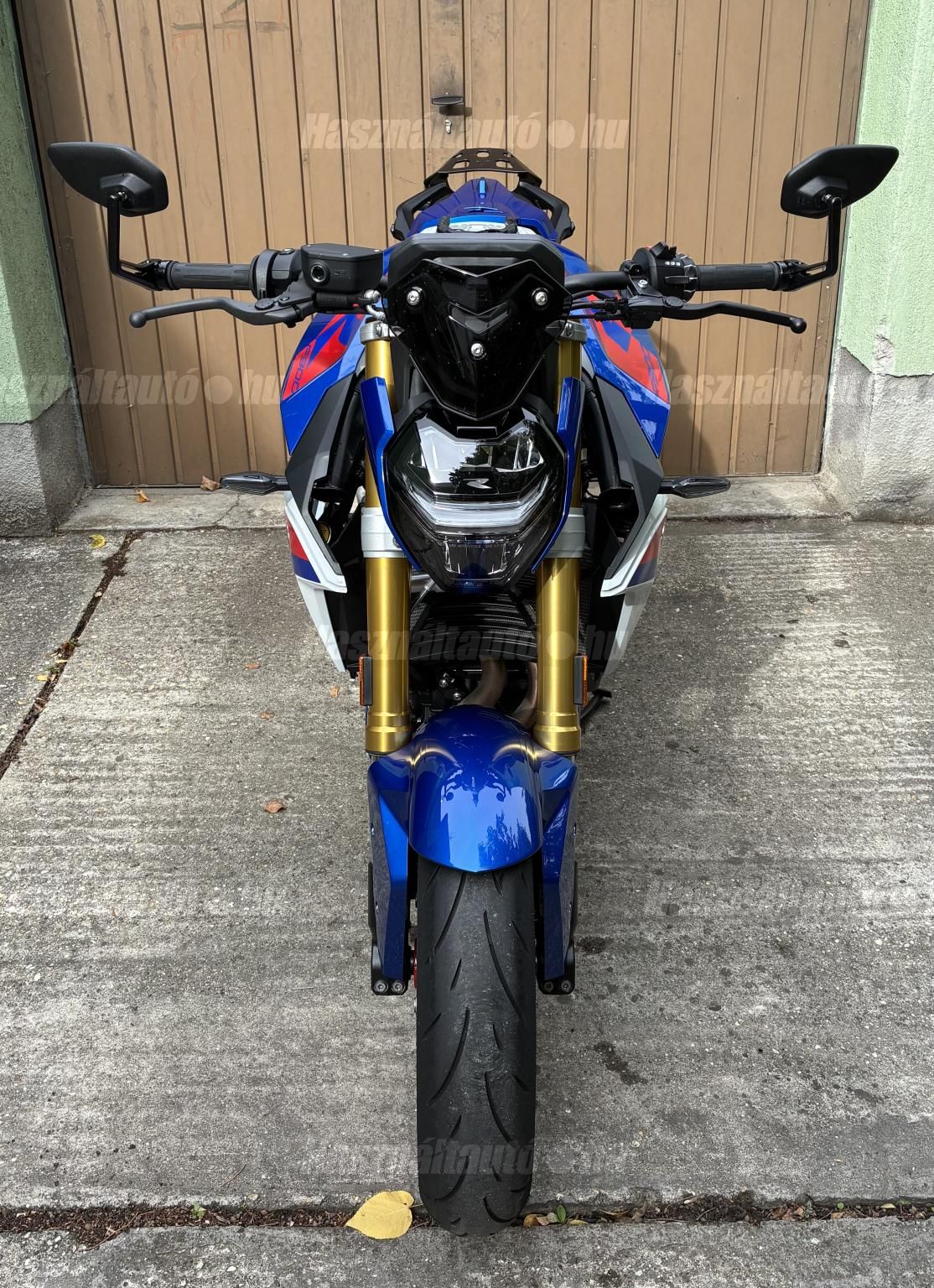 BMW F 900 R 2025/11 - 1