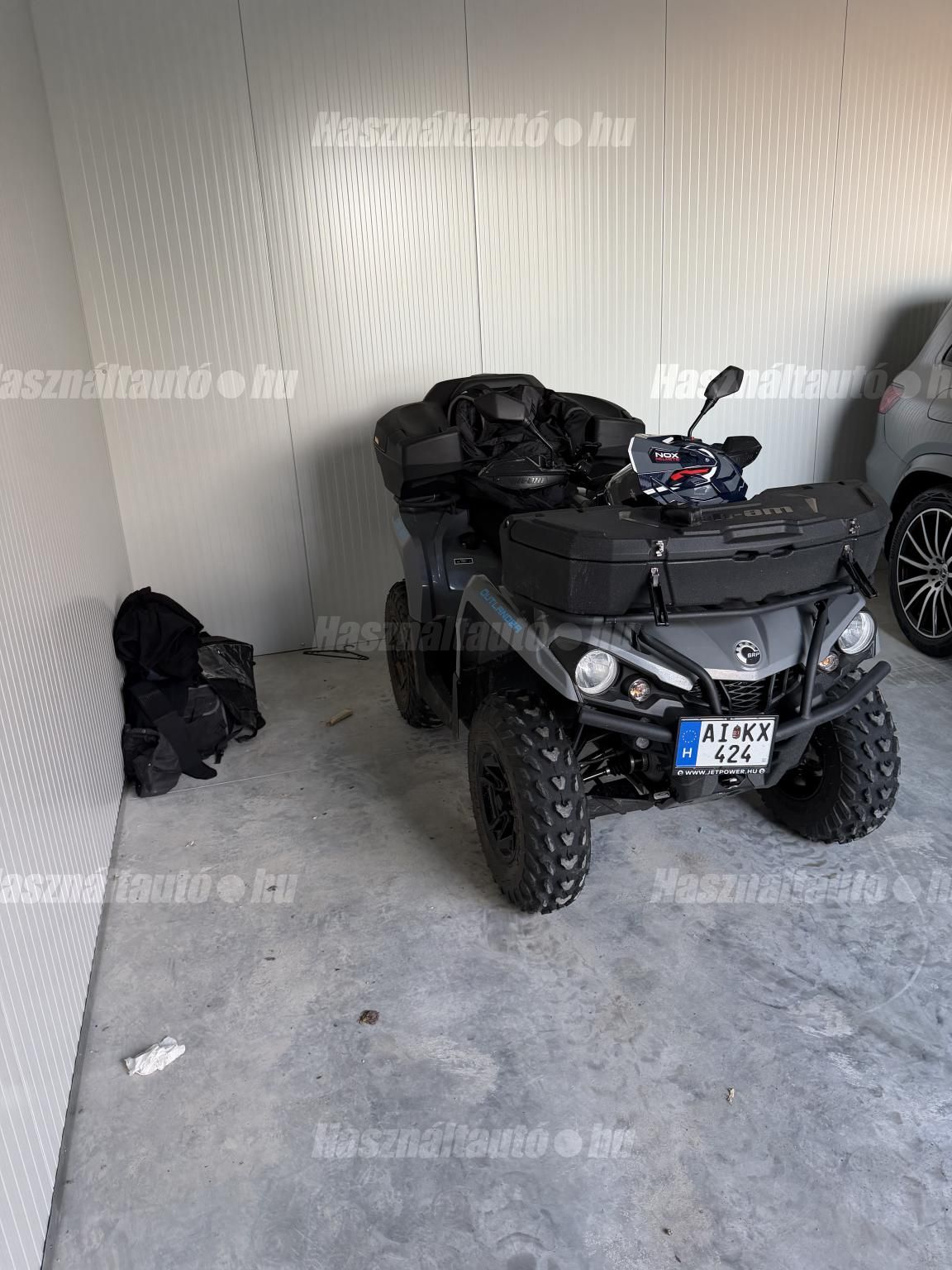 CAN-AM OUTLANDER 2023/6 - 1