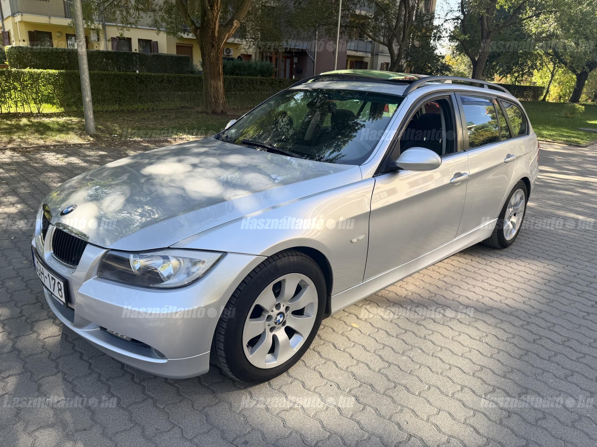 BMW 320 2008 - 1
