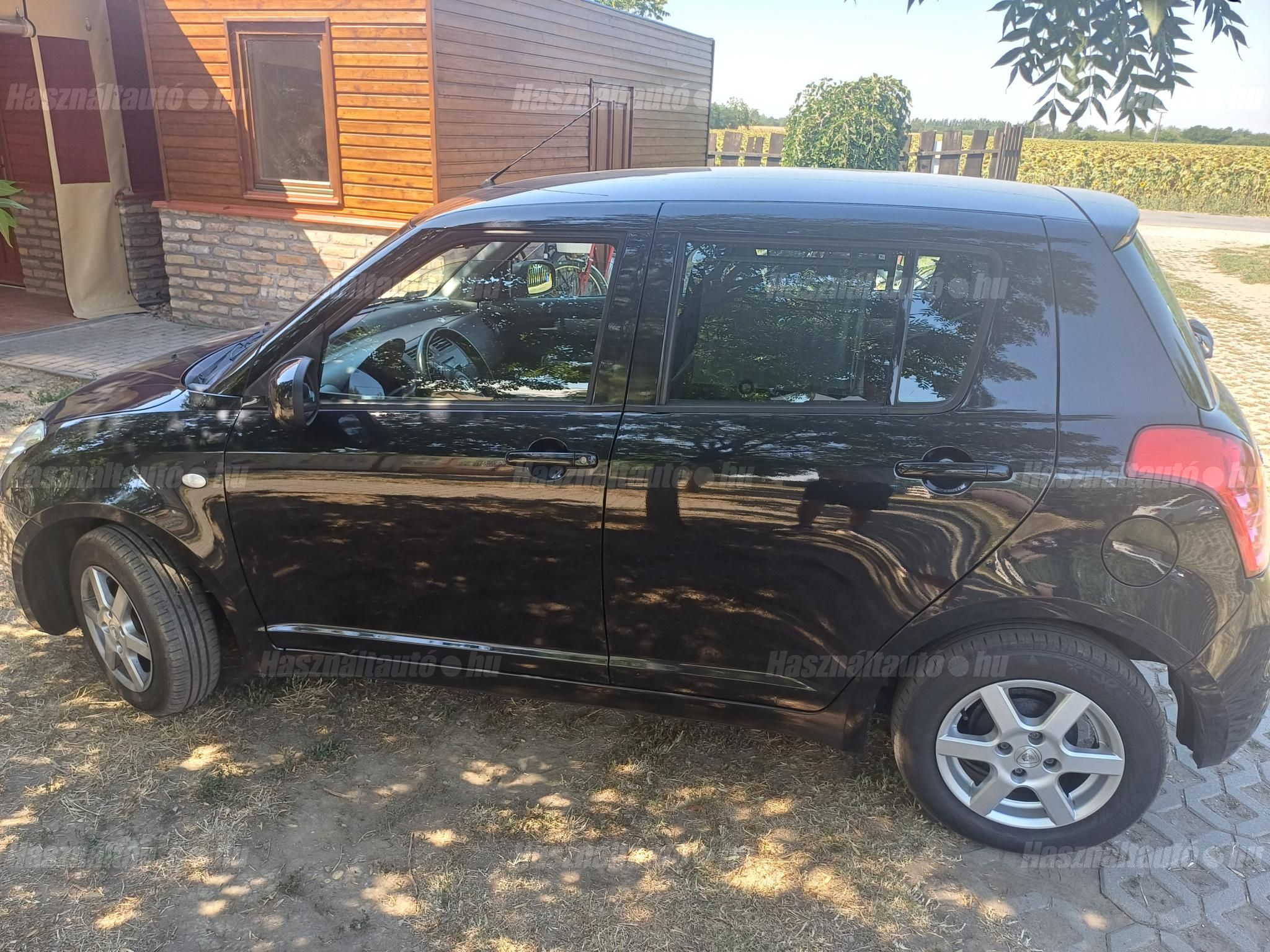 SUZUKI SWIFT 2010/11 - 1
