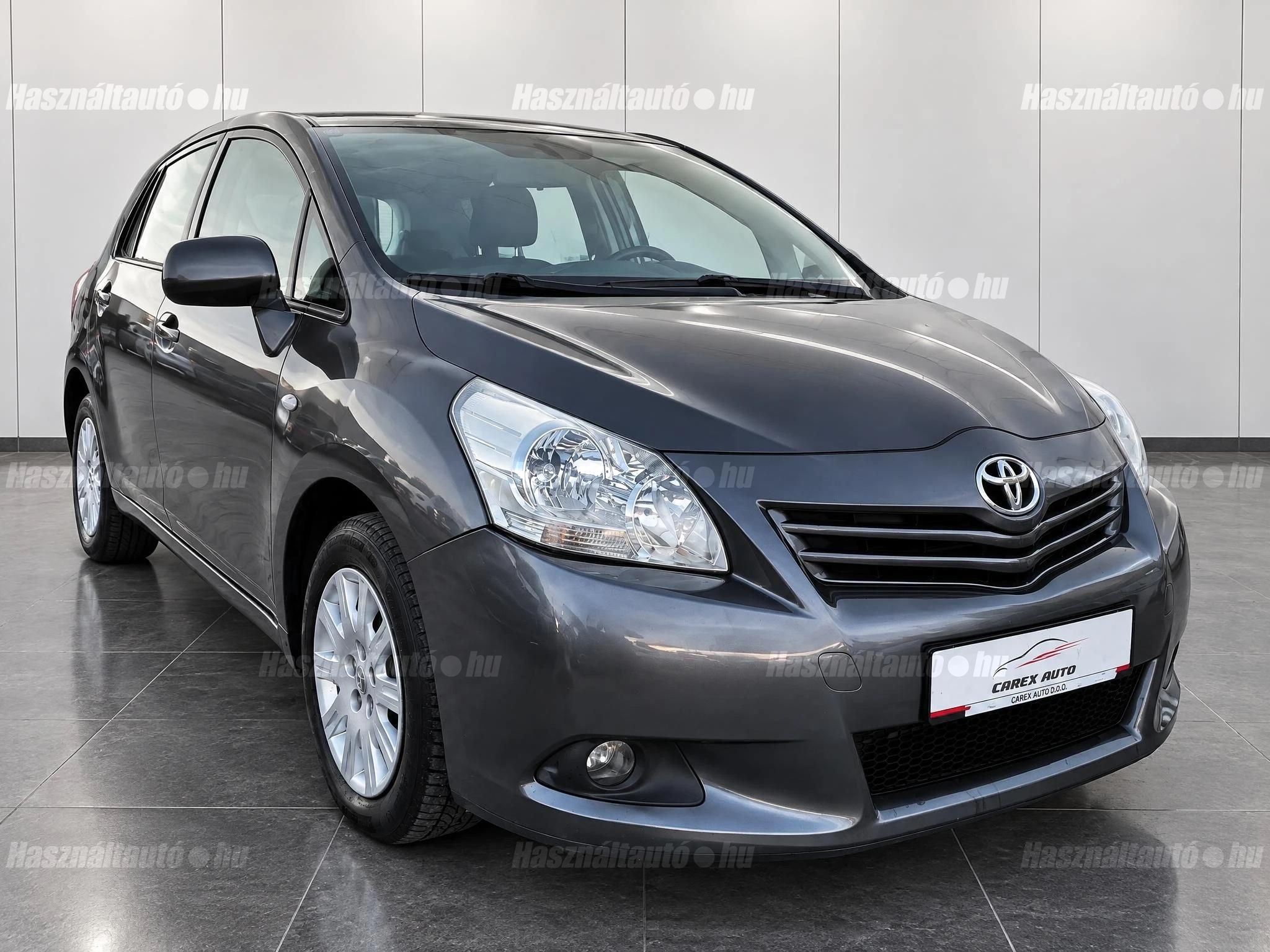 TOYOTA VERSO 2009/7 - 1