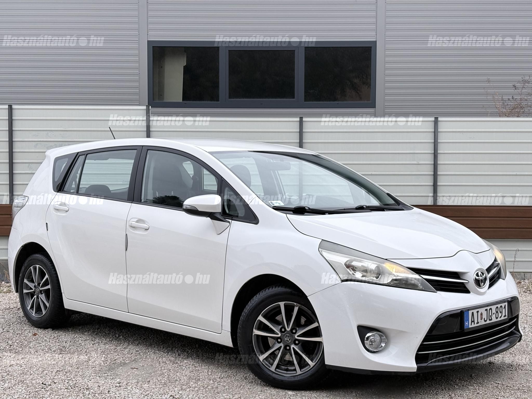 TOYOTA VERSO 2014/7 - 1
