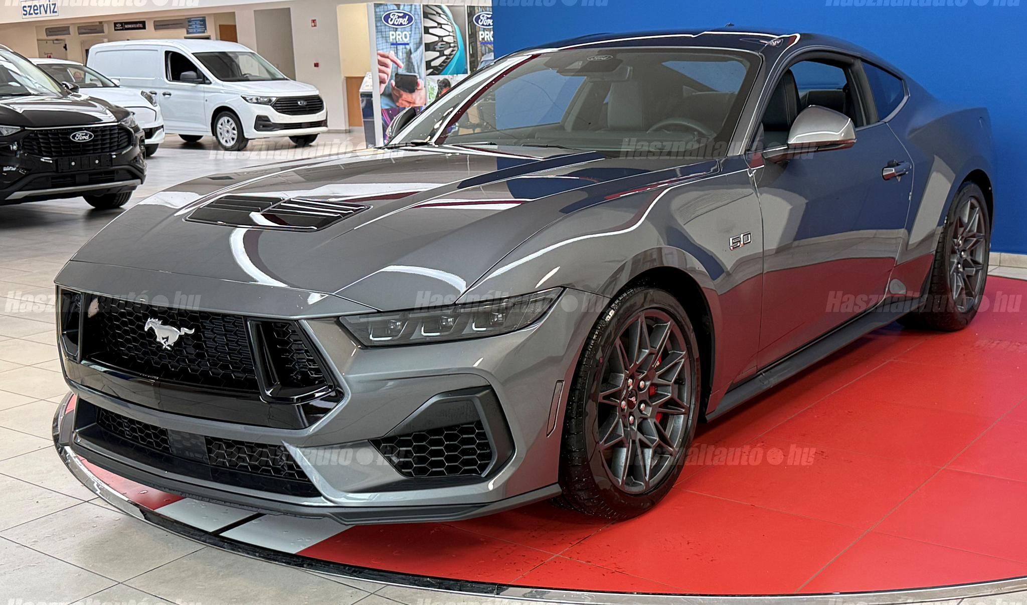 FORD MUSTANG 2026/2 - 1