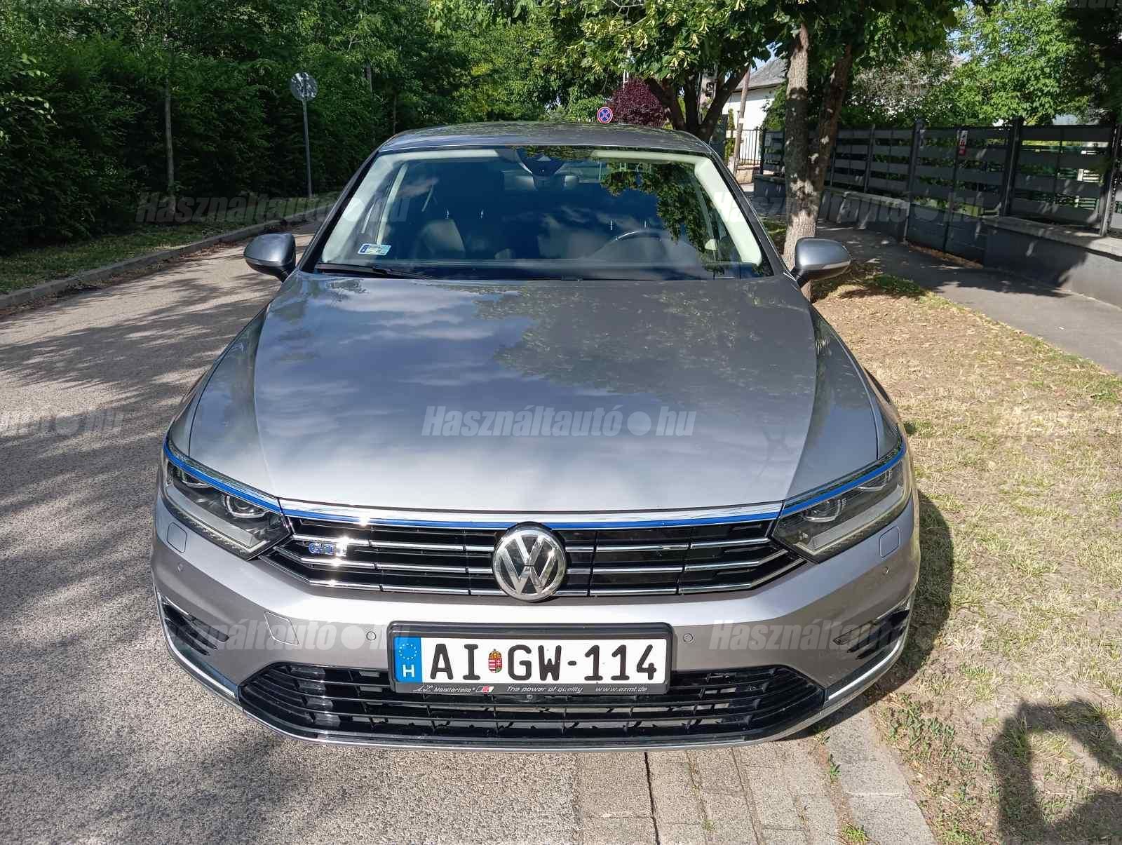 VOLKSWAGEN PASSAT VIII 2017/8 - 1