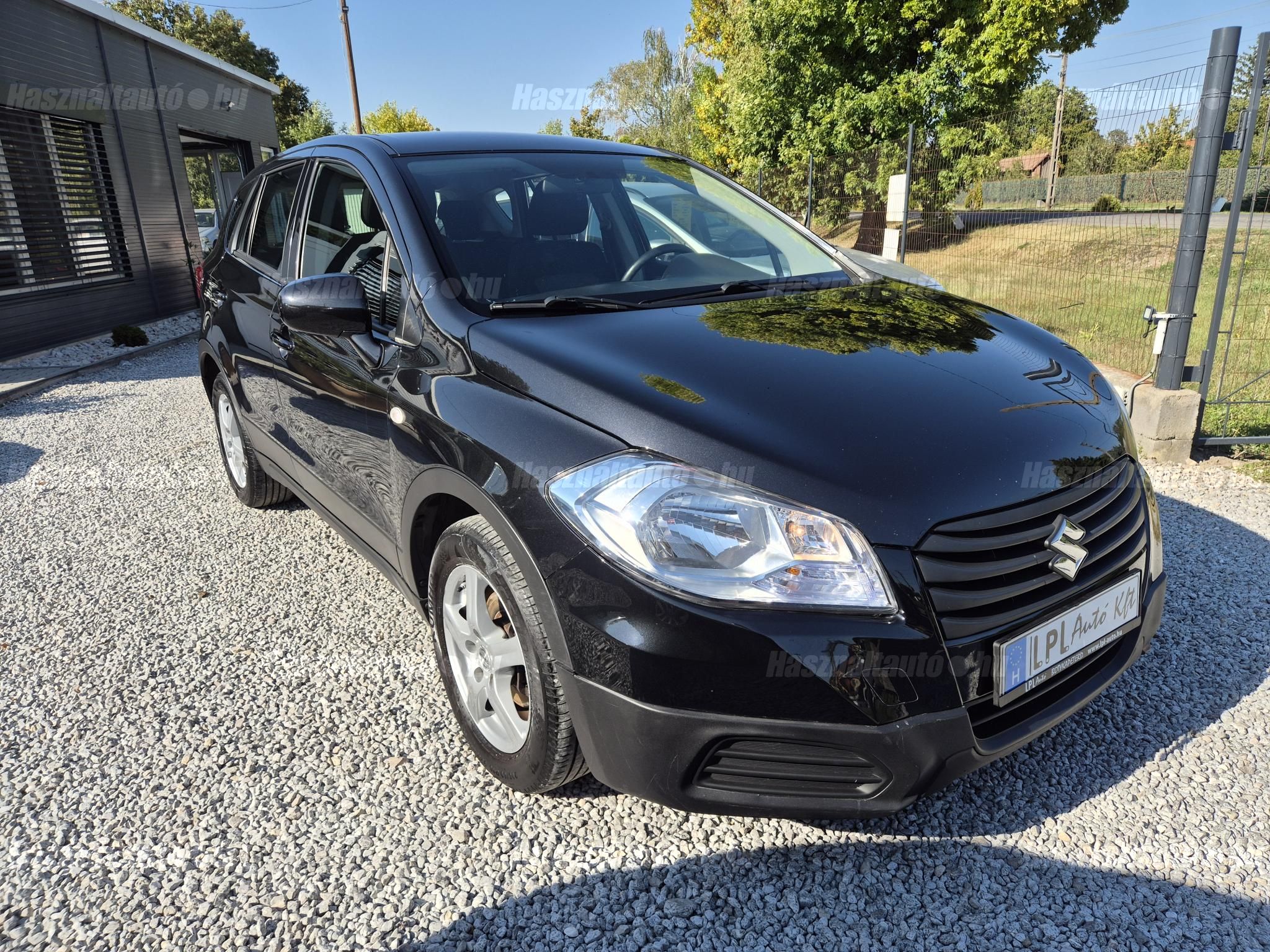 SUZUKI SX4 S-CROSS 2015/8 - 1
