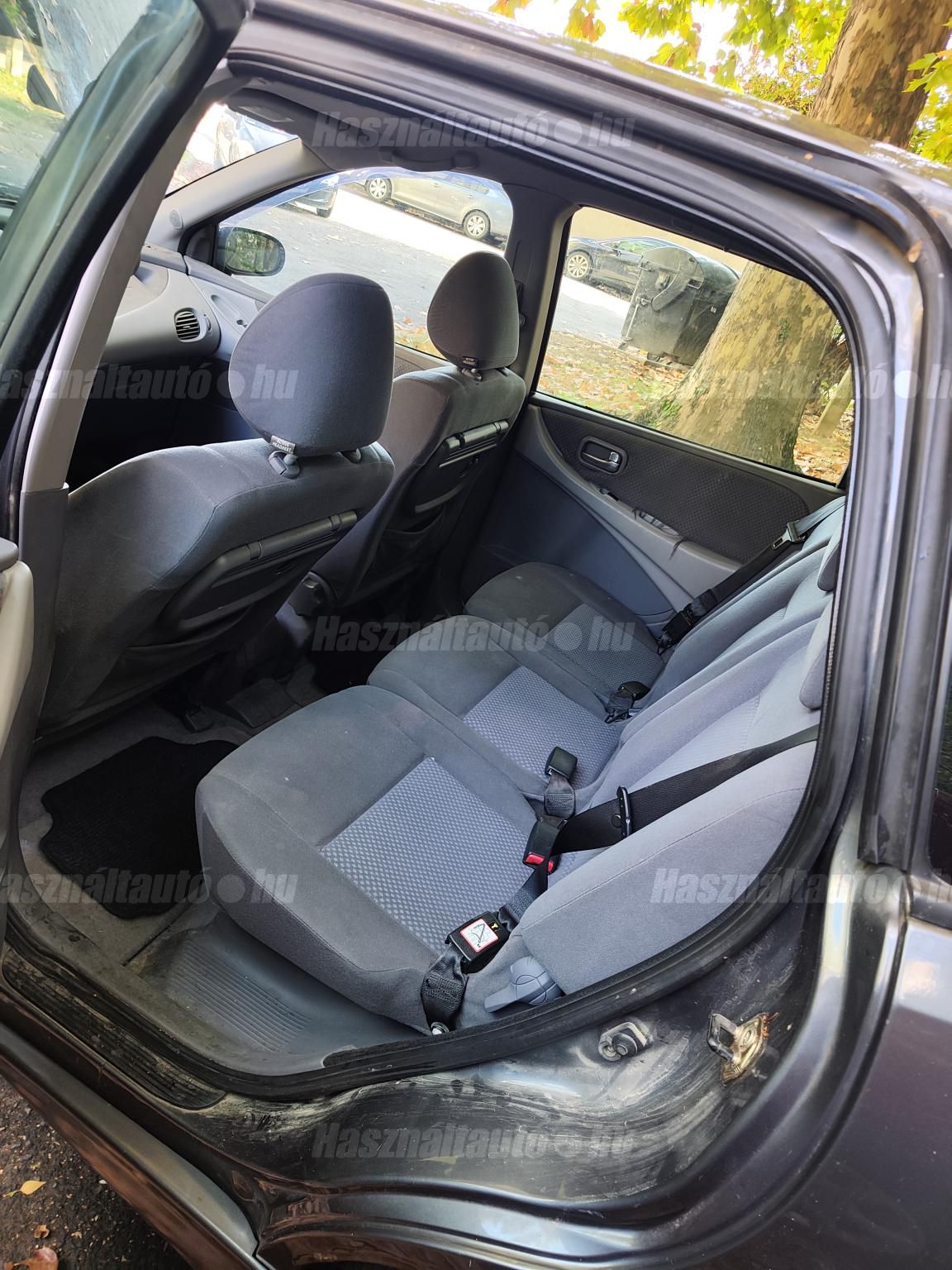 NISSAN ALMERA TINO 2005 - 1