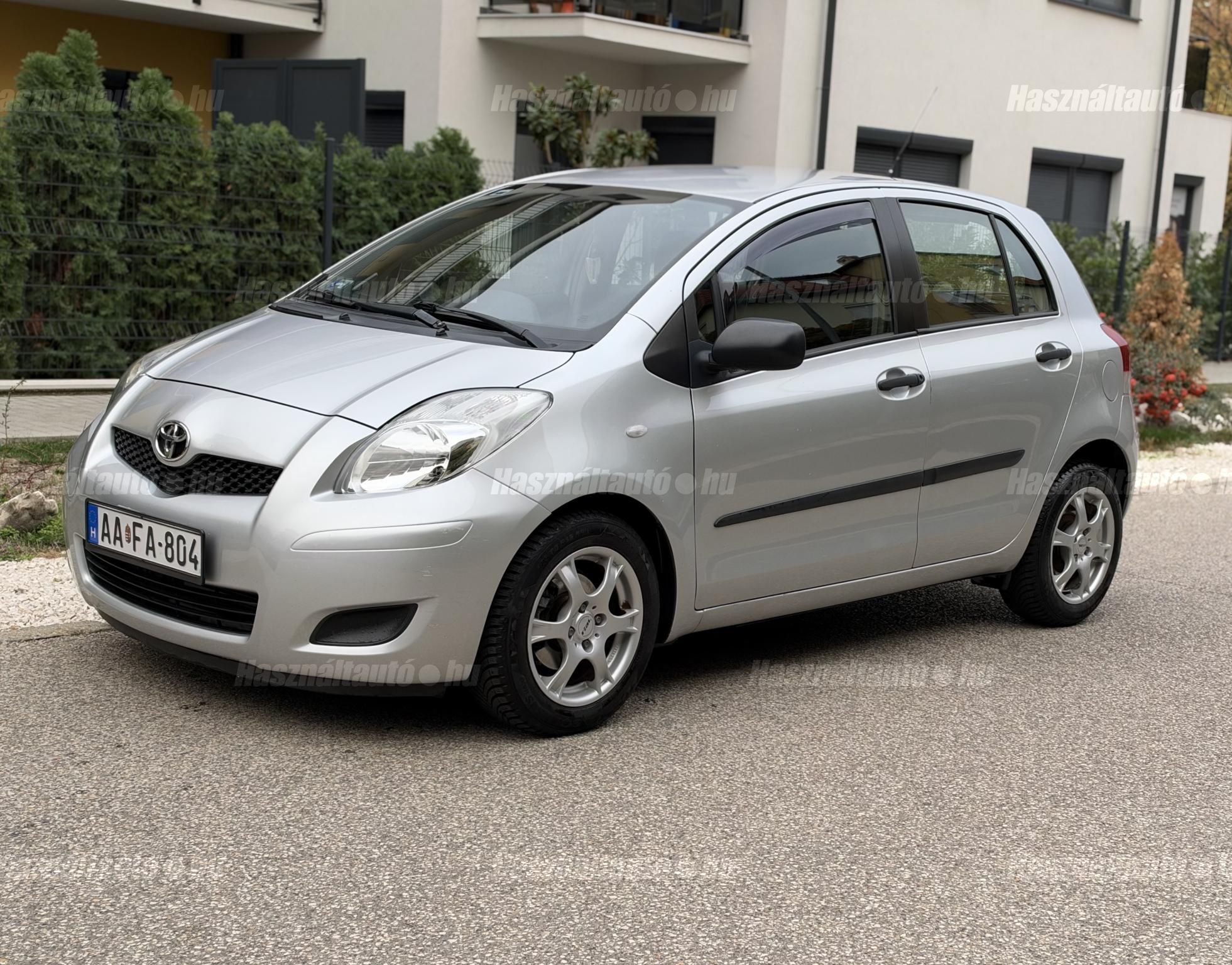 TOYOTA YARIS 2009/9 - 1