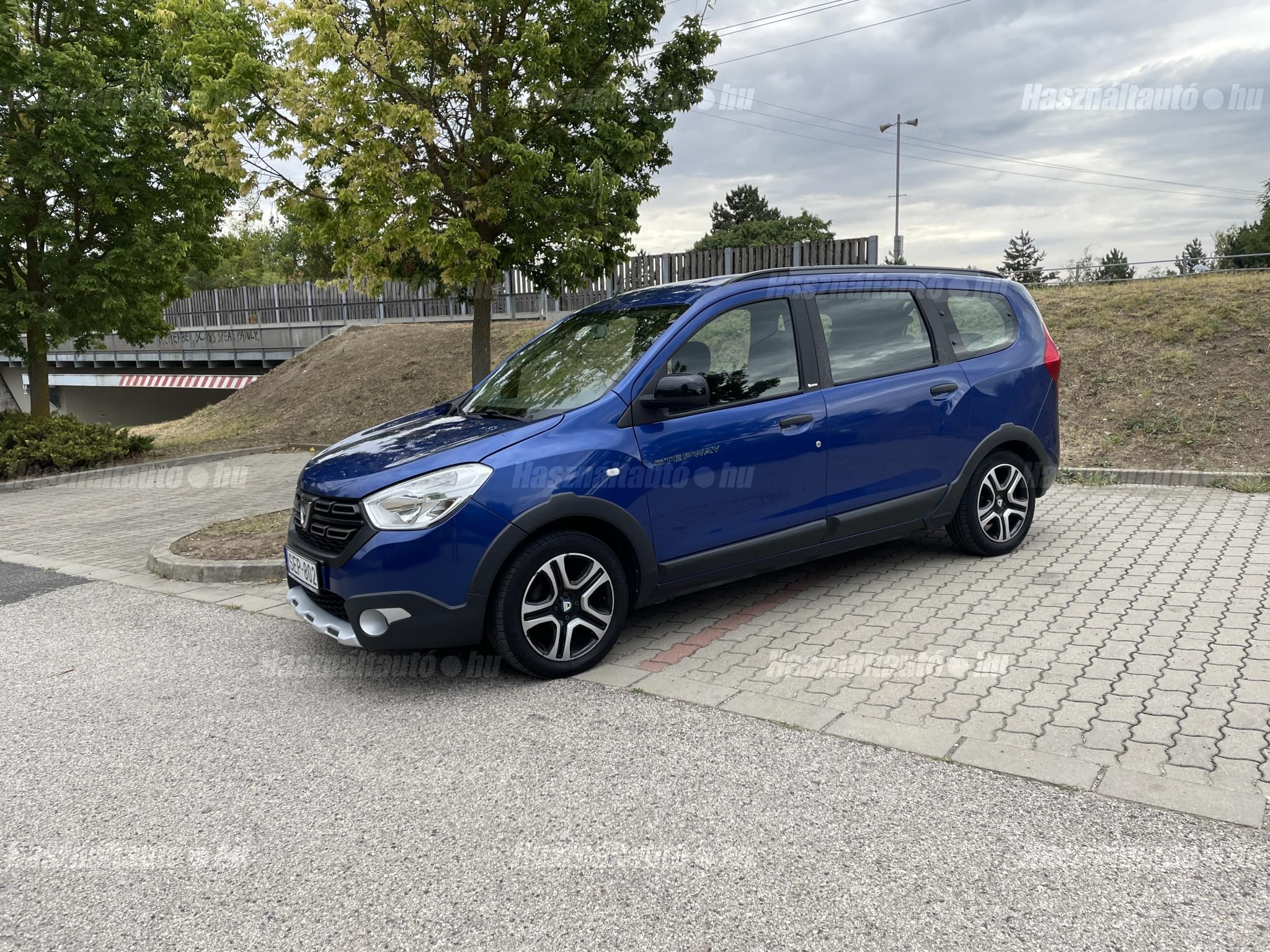 DACIA LODGY 2020/10 - 1