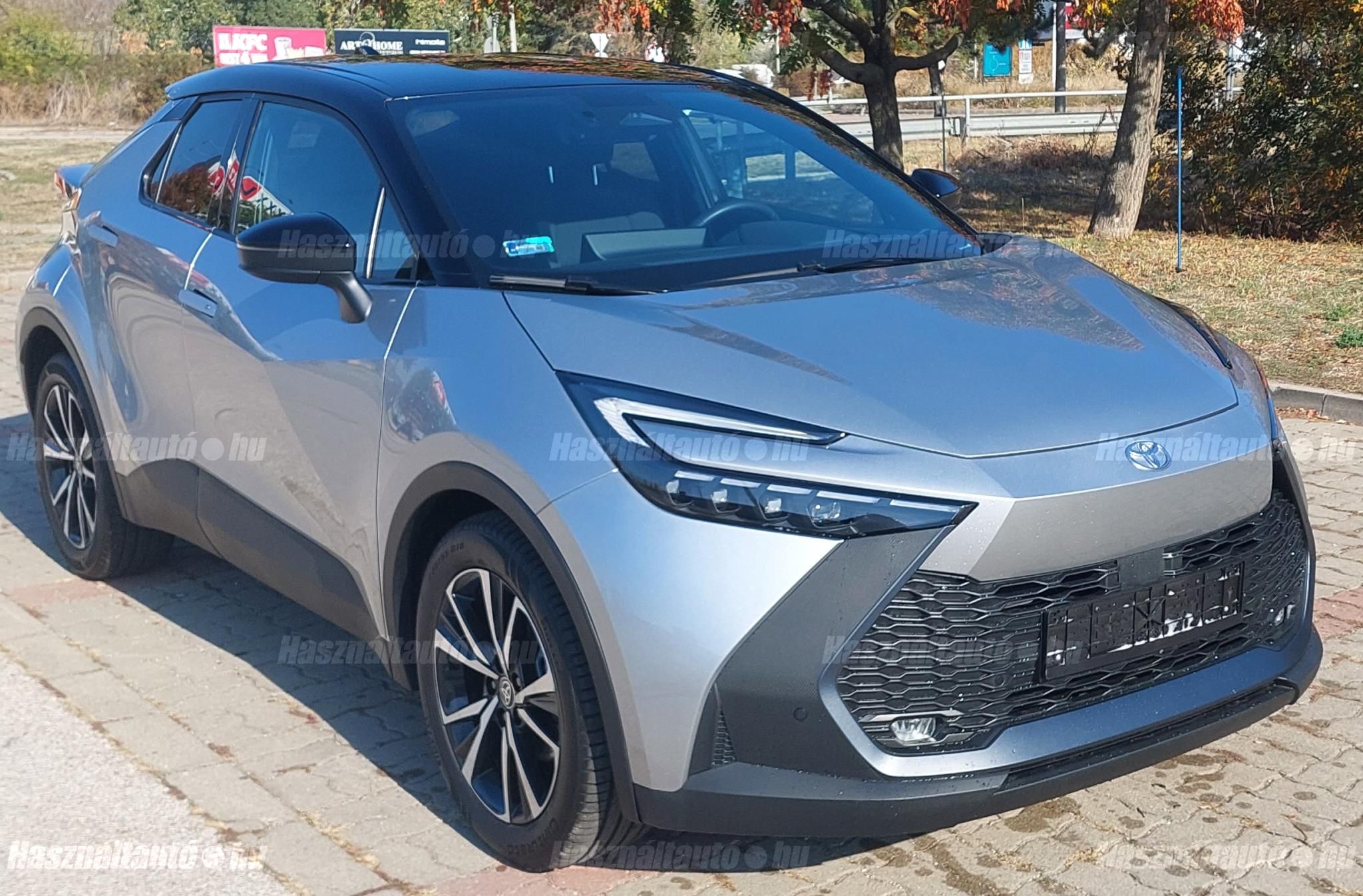 TOYOTA C-HR 2024/6 - 1