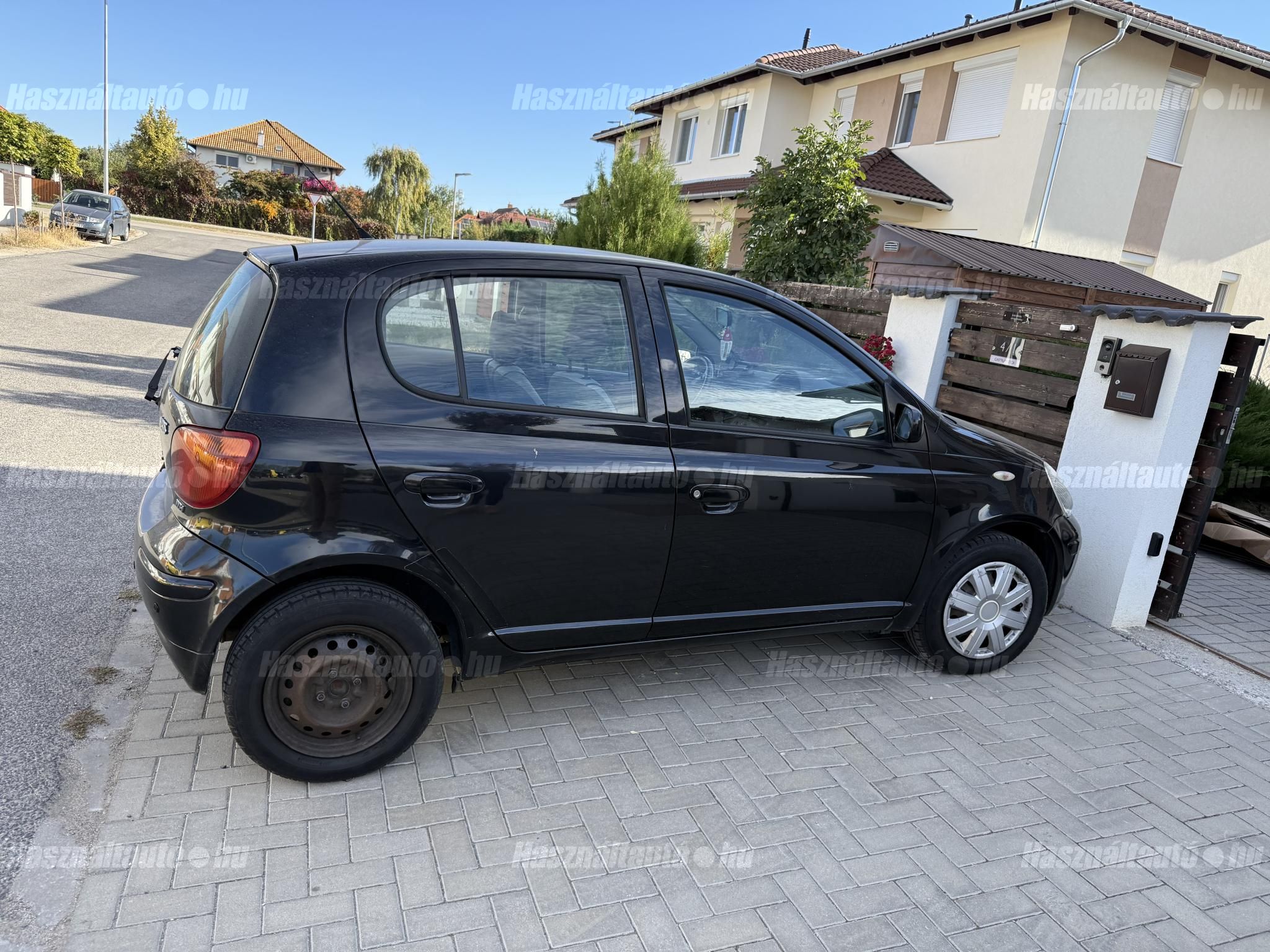 TOYOTA YARIS 2005/8 - 1