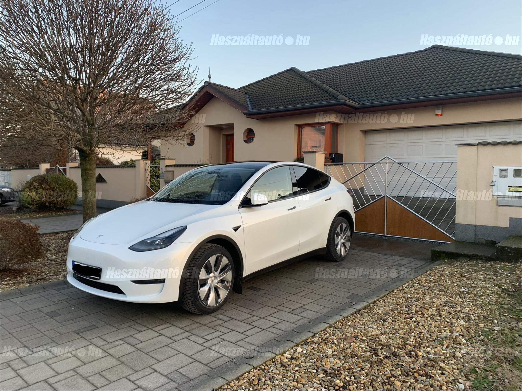 TESLA MODEL Y 2022/12 - 1