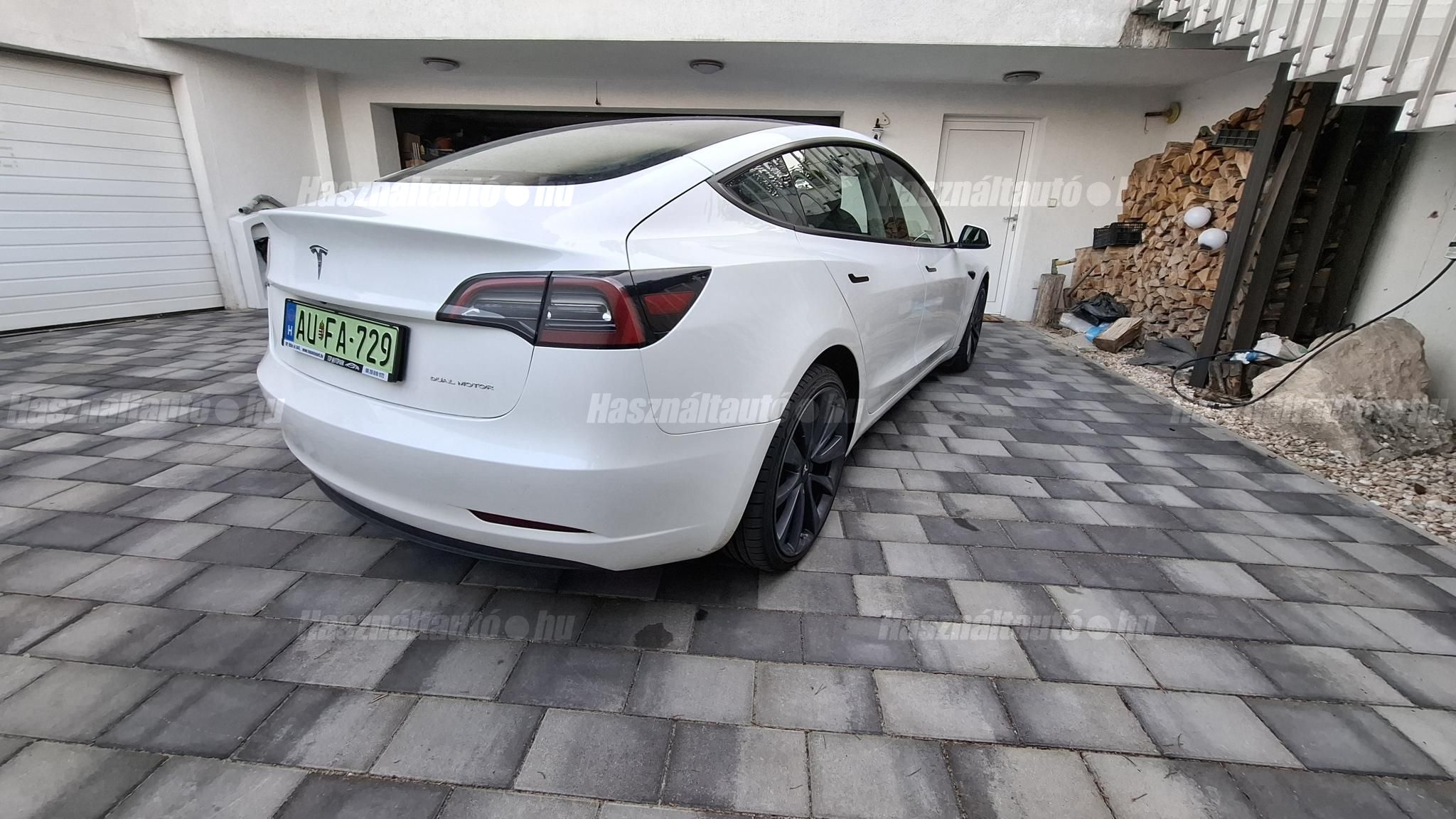 TESLA MODEL 3 2022/12 - 1