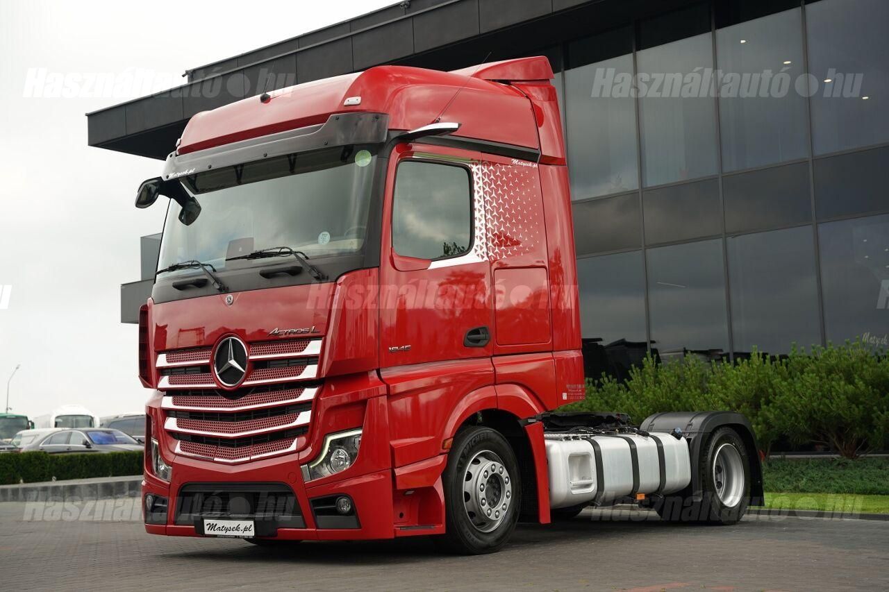 MERCEDES-BENZ 2023/1 - 1