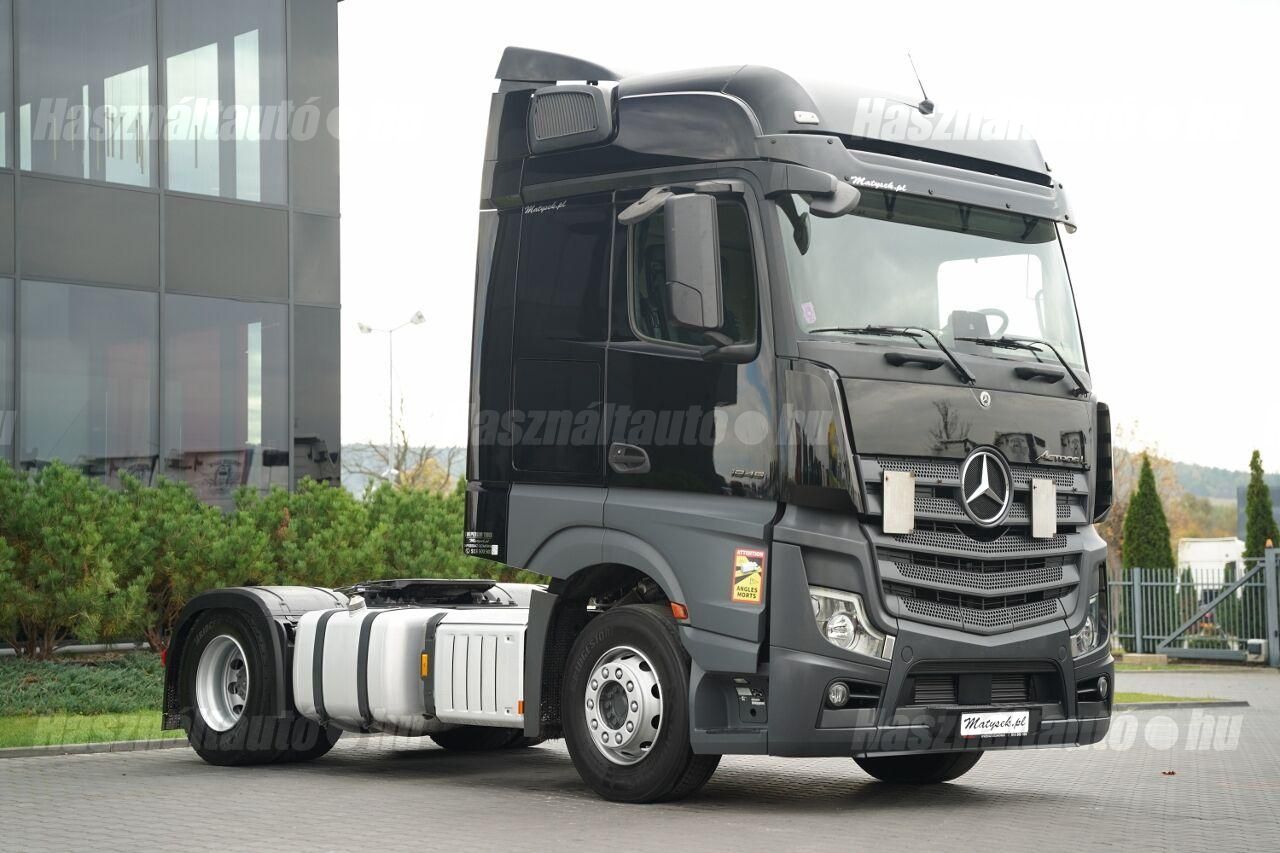 MERCEDES-BENZ 2022/1 - 1