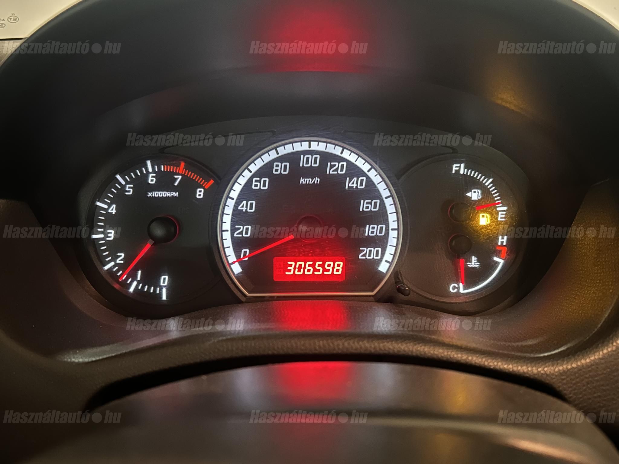 SUZUKI SWIFT 2006/9 - 1